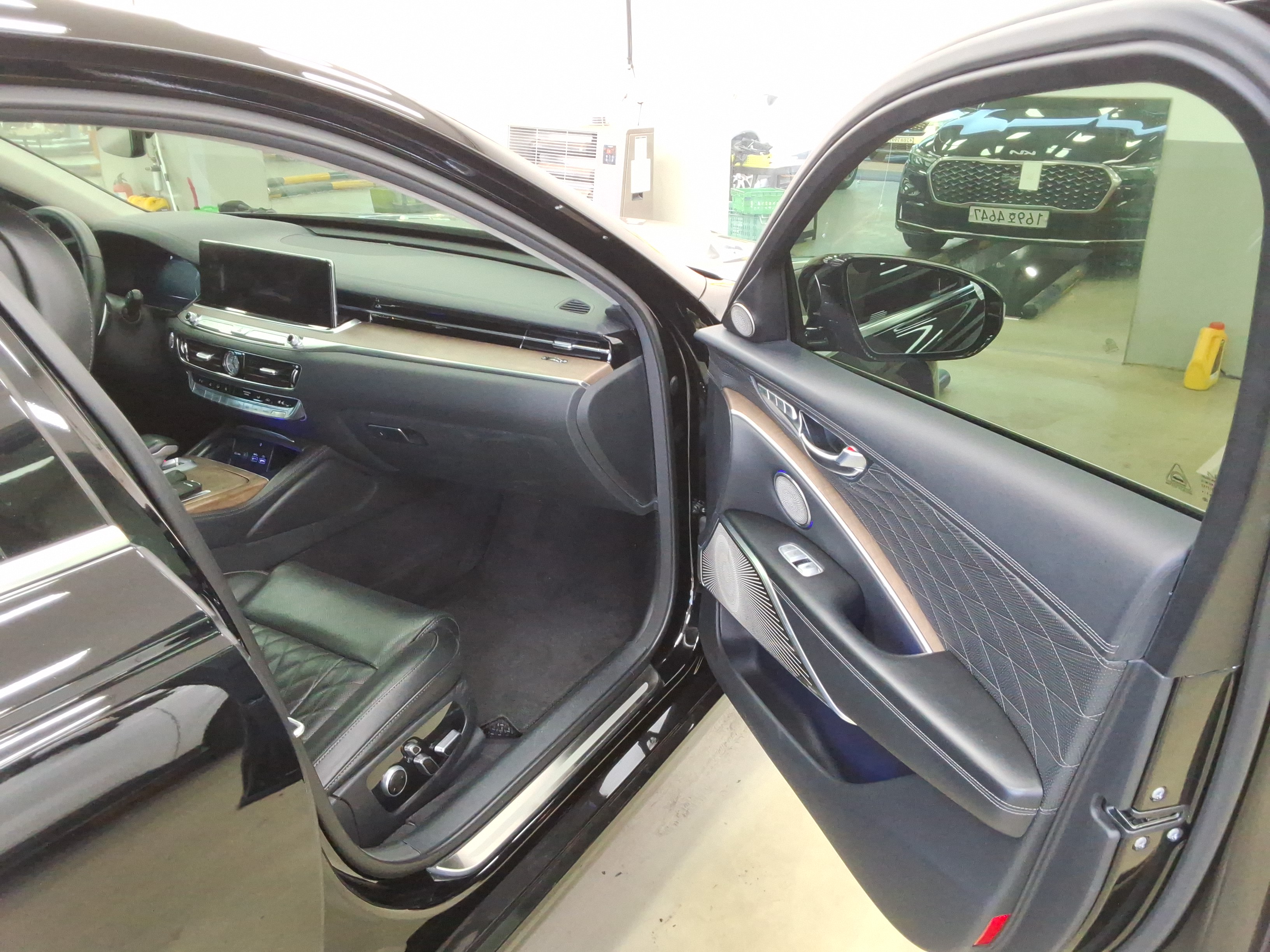 صورة إضافية