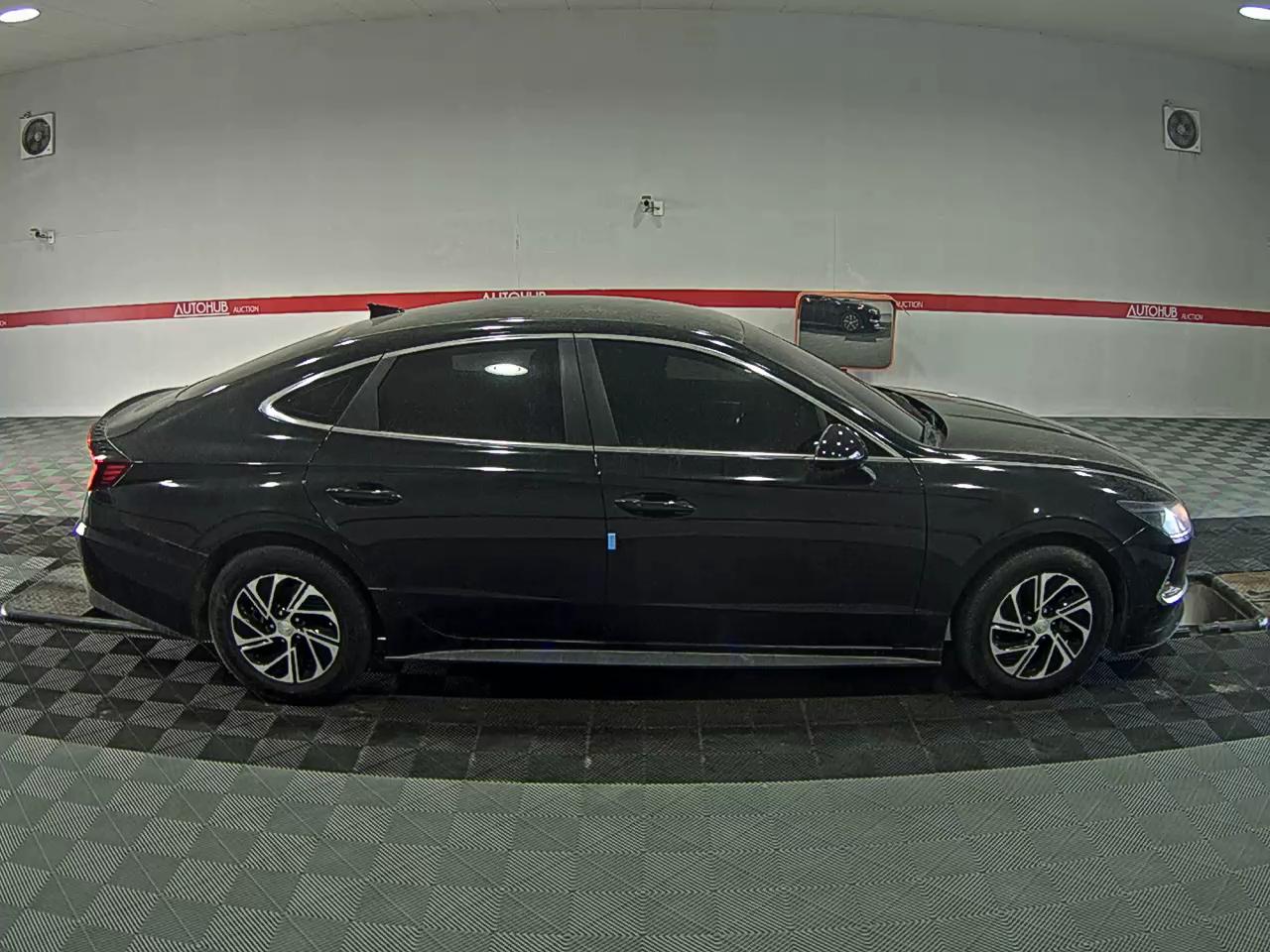 صورة إضافية