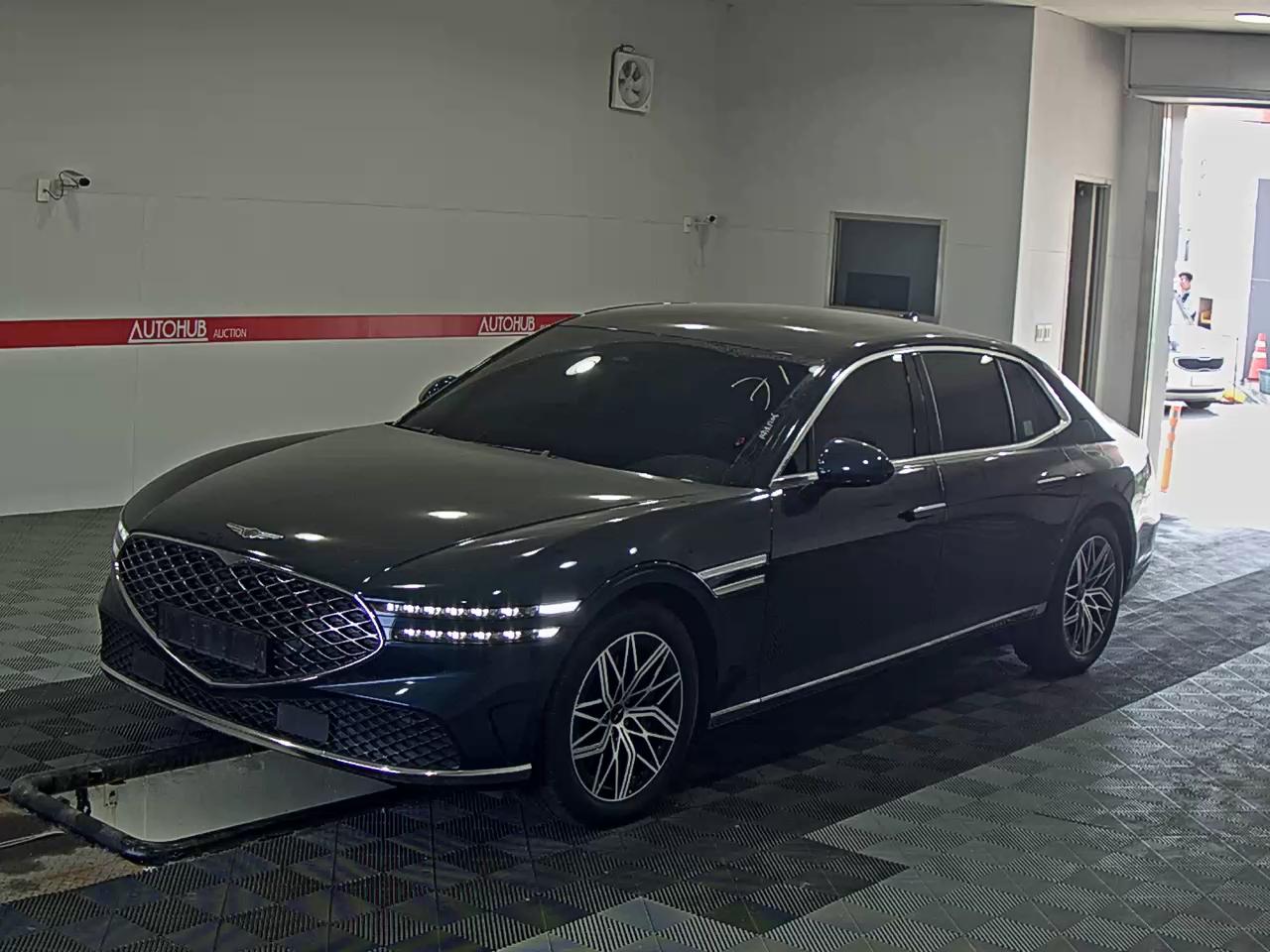 جينسس - G90 (2022)