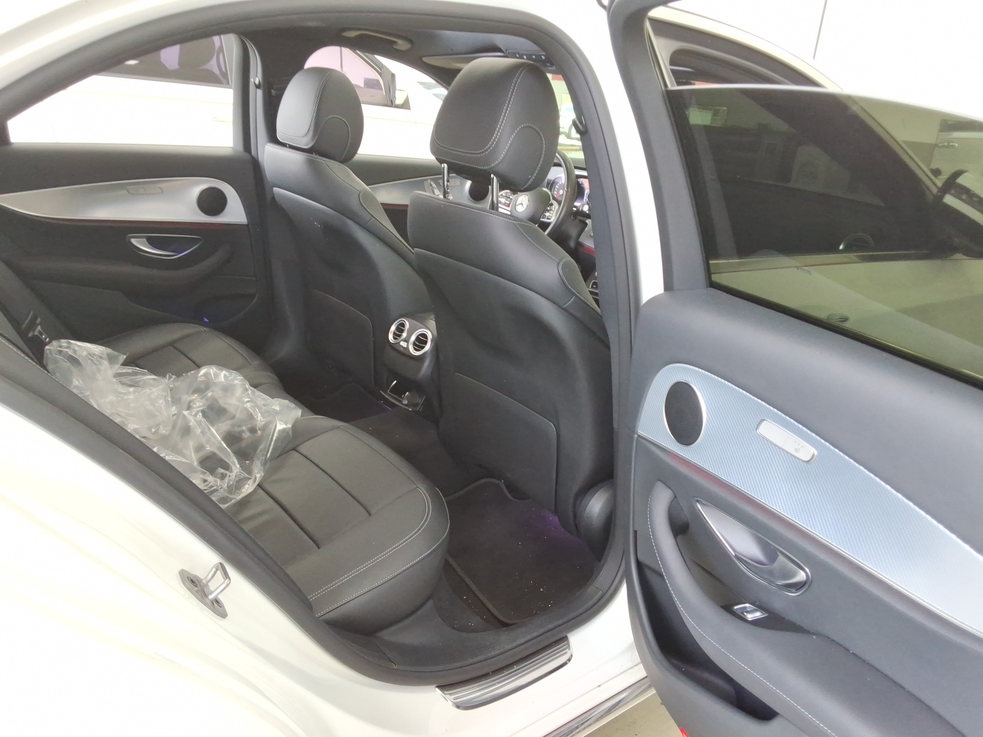 مرسيدس - E-CLASS - Image 14