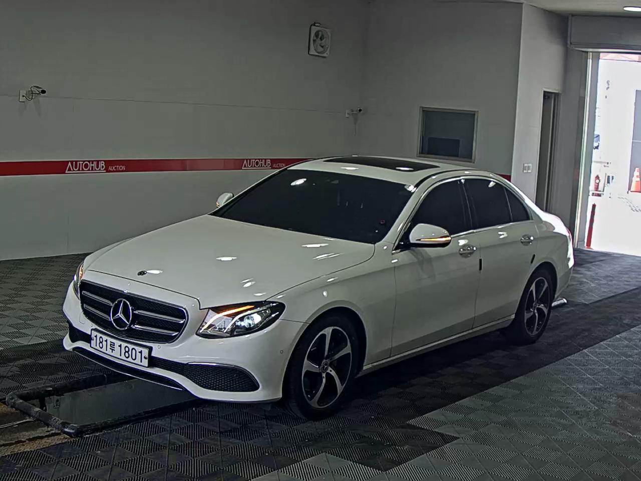 مرسيدس - E-CLASS