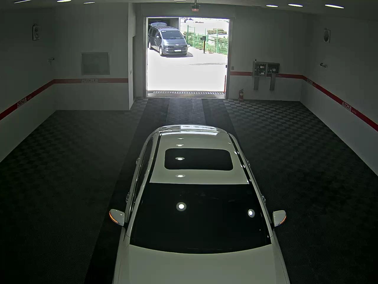 مرسيدس - E-CLASS - Image 7