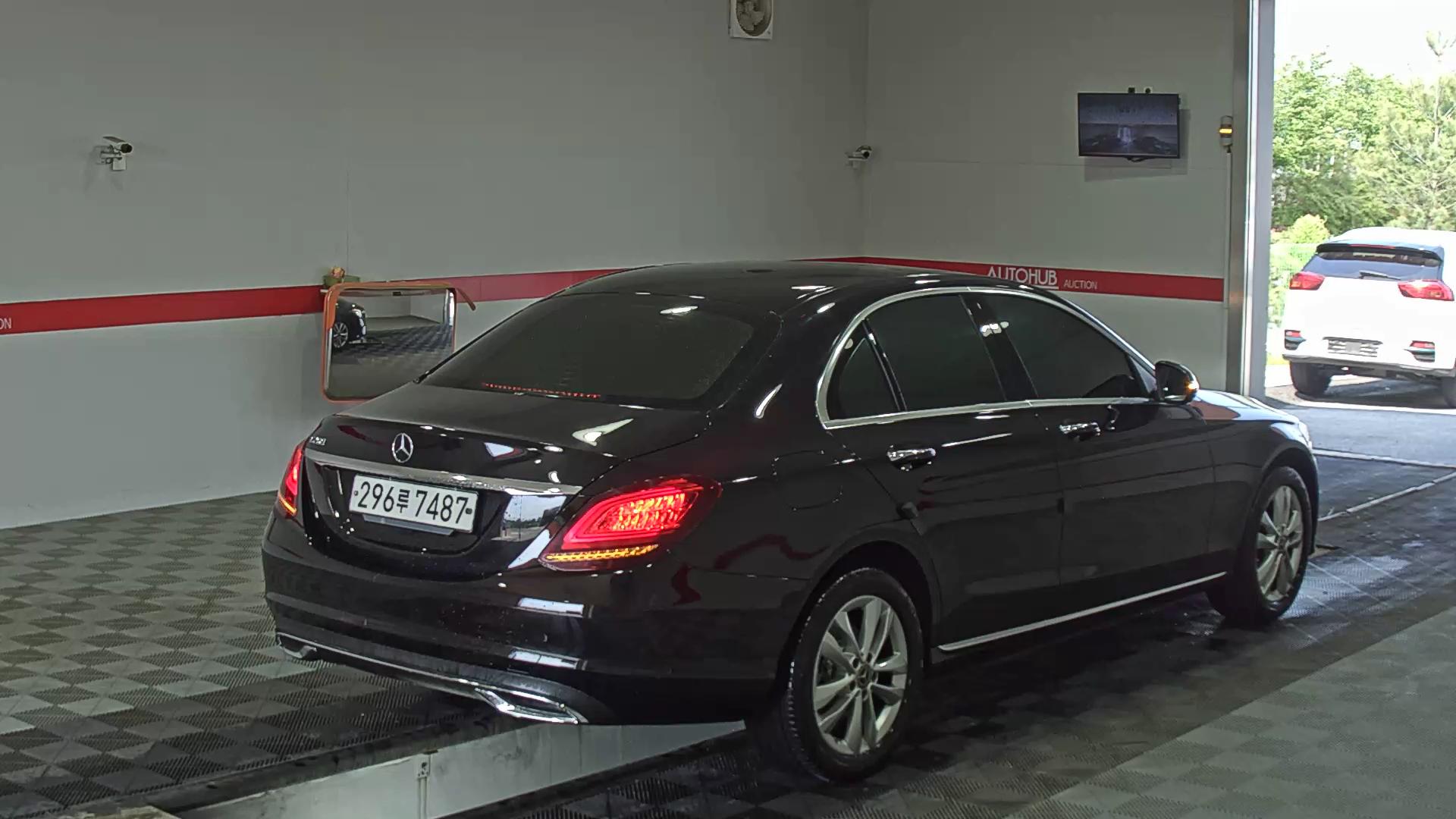 مرسيدس - C-CLASS - Image 4