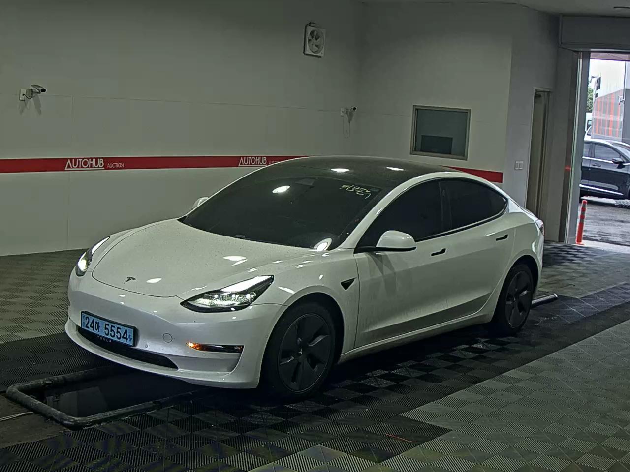 تسلا - MODEL 3 (2021)