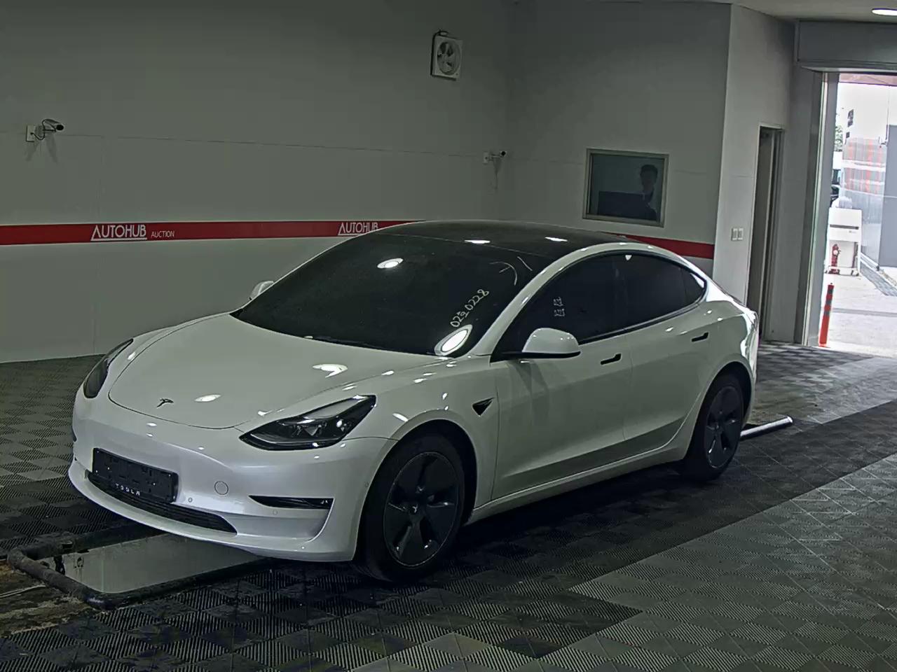 تسلا - MODEL 3 (2022)