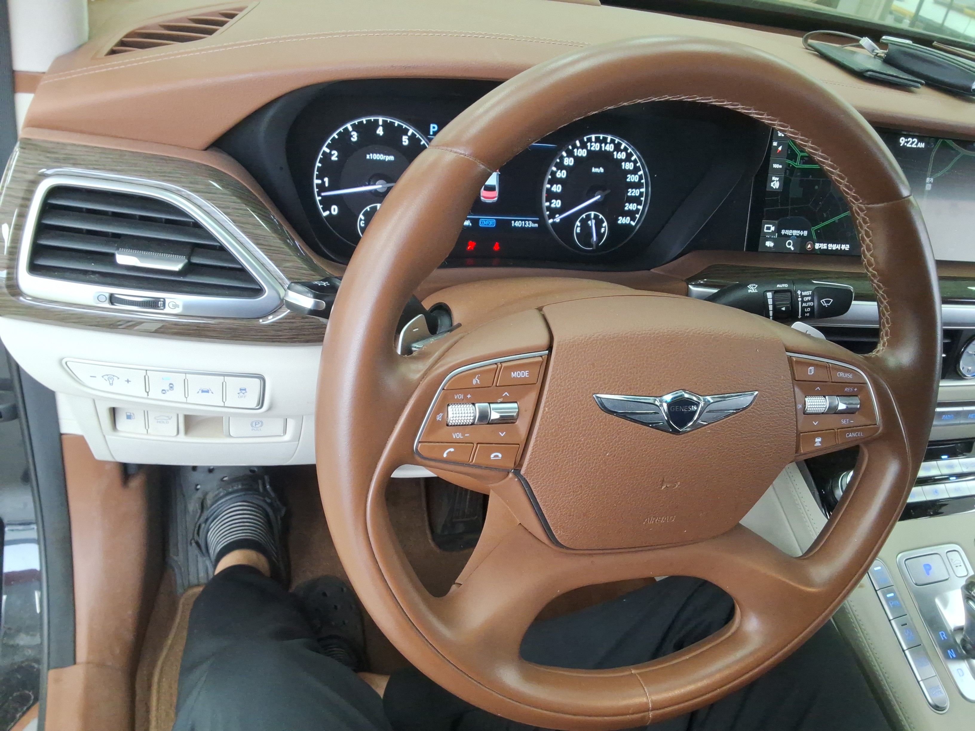 جينسس G90