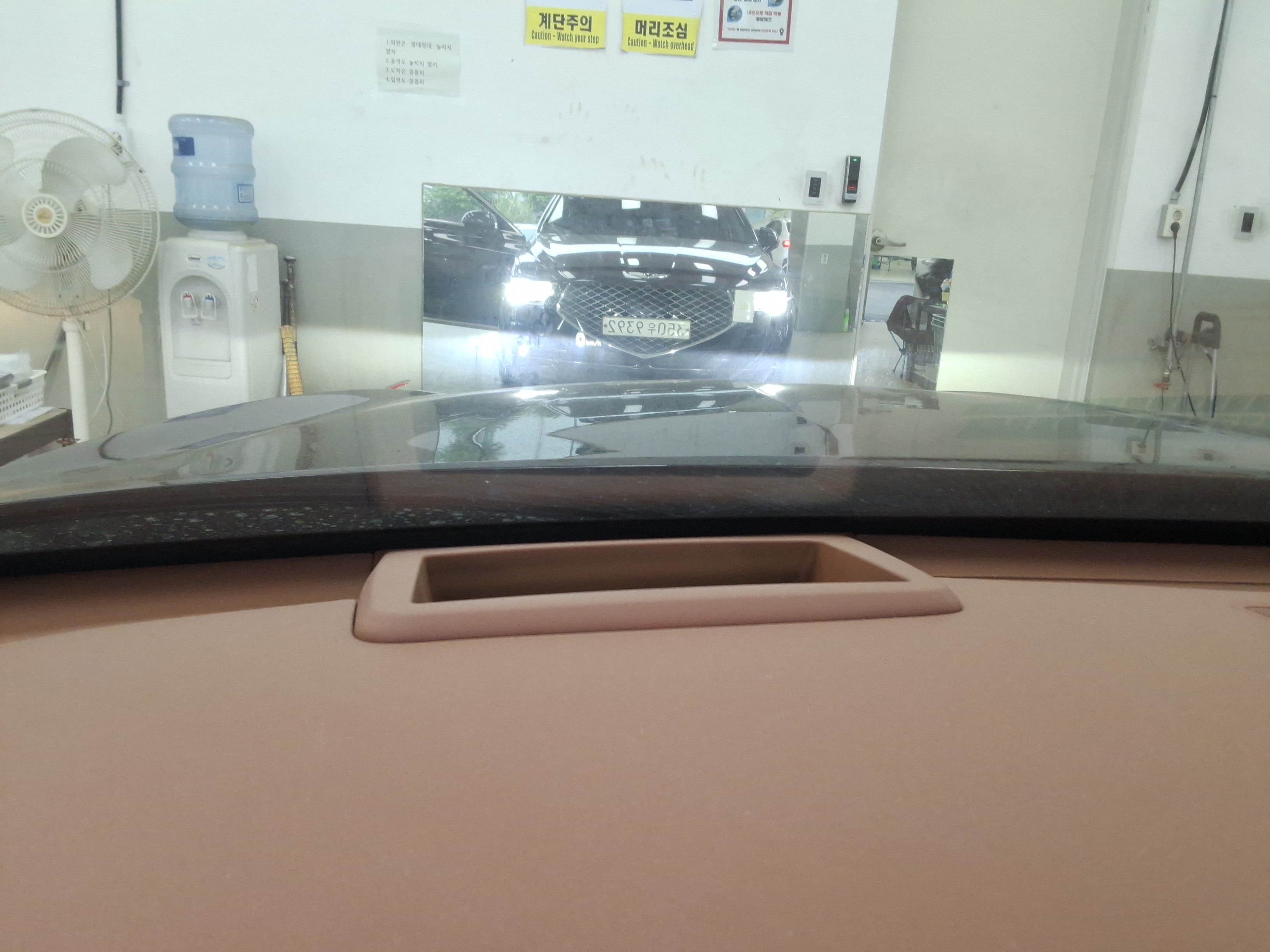 جينسس G90
