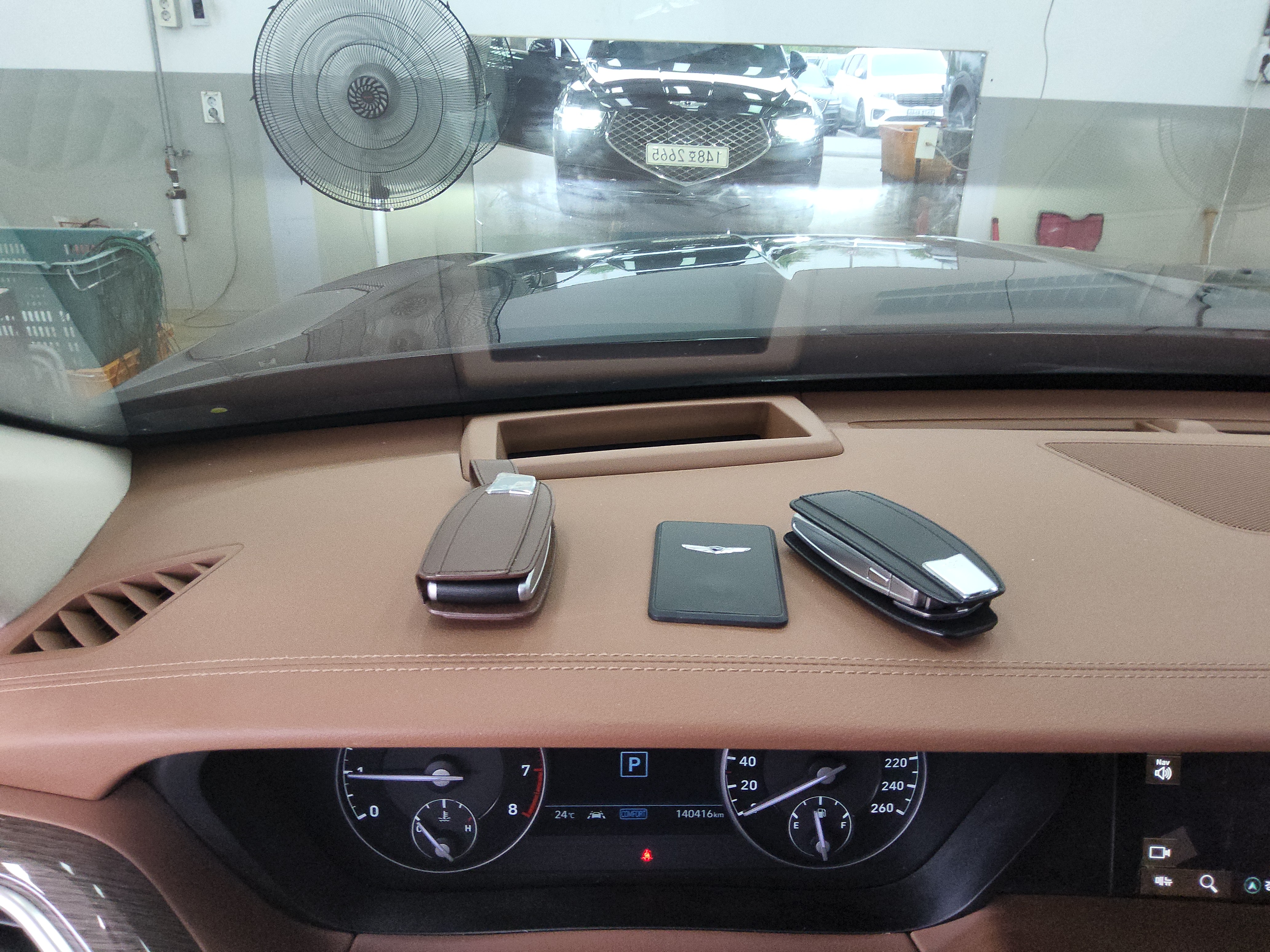 جينسس G90