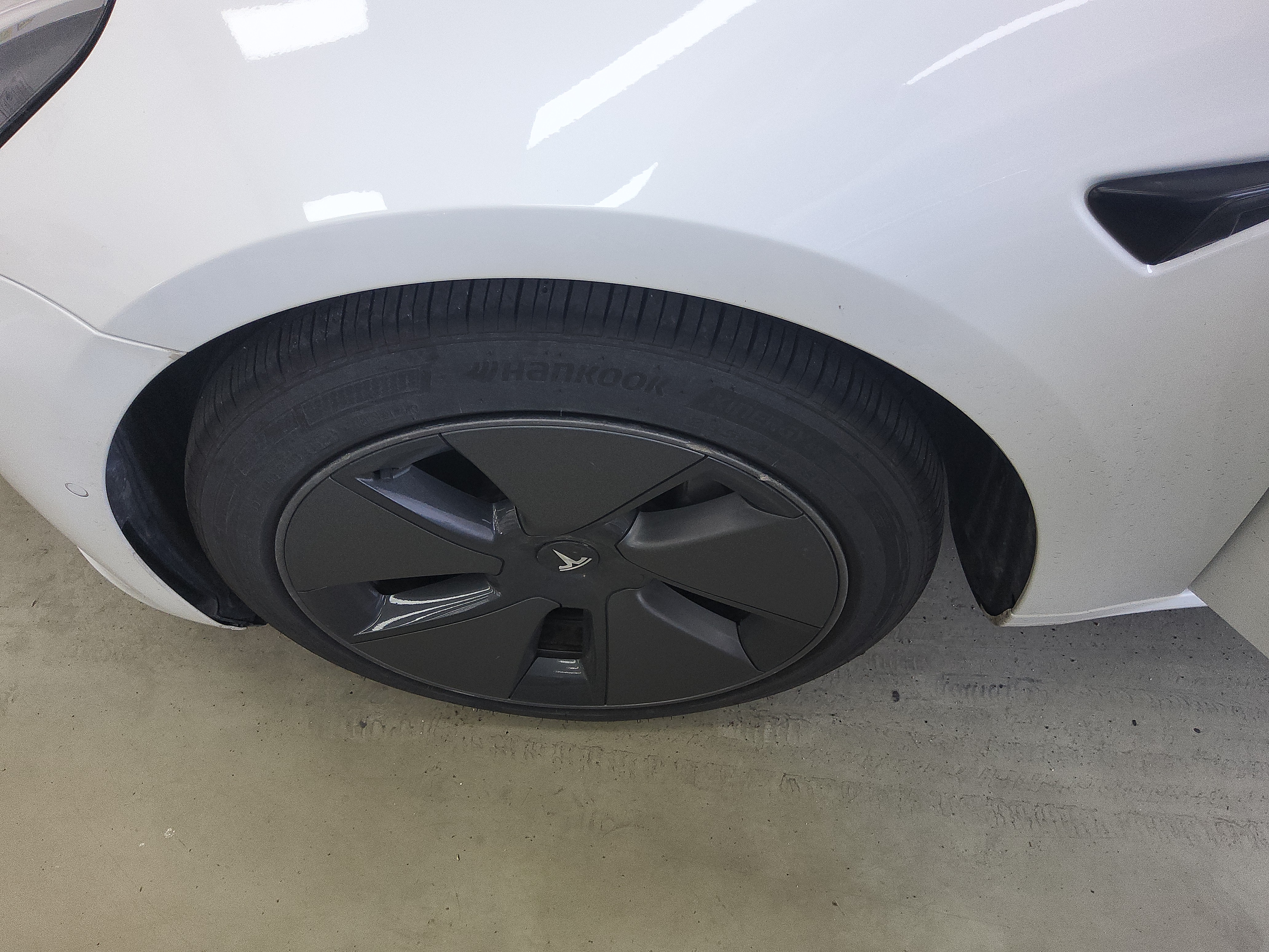 تسلا MODEL 3