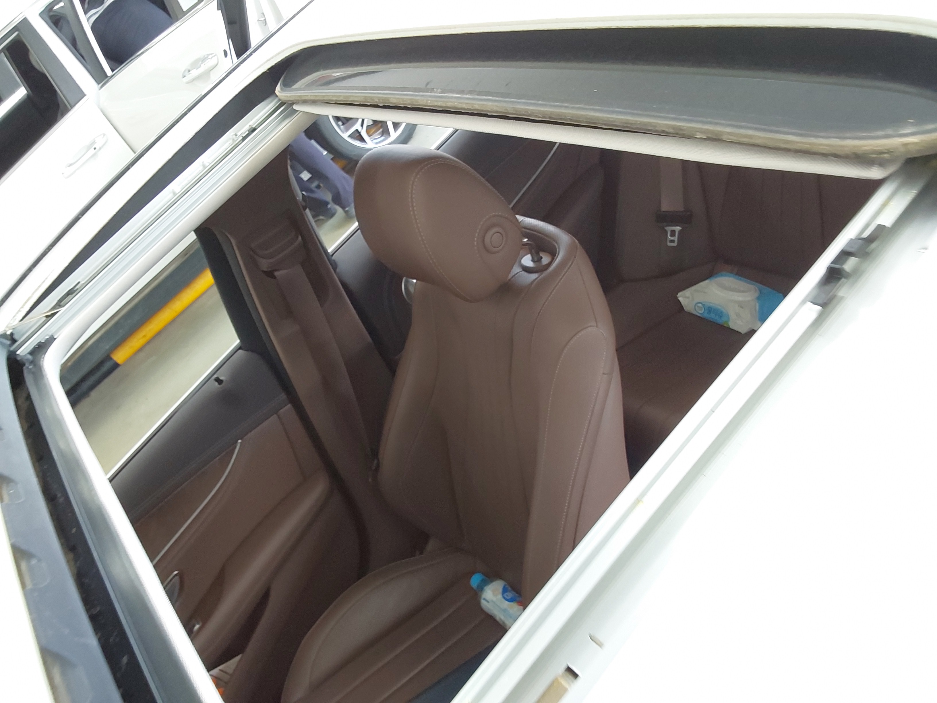 مرسيدس E-CLASS