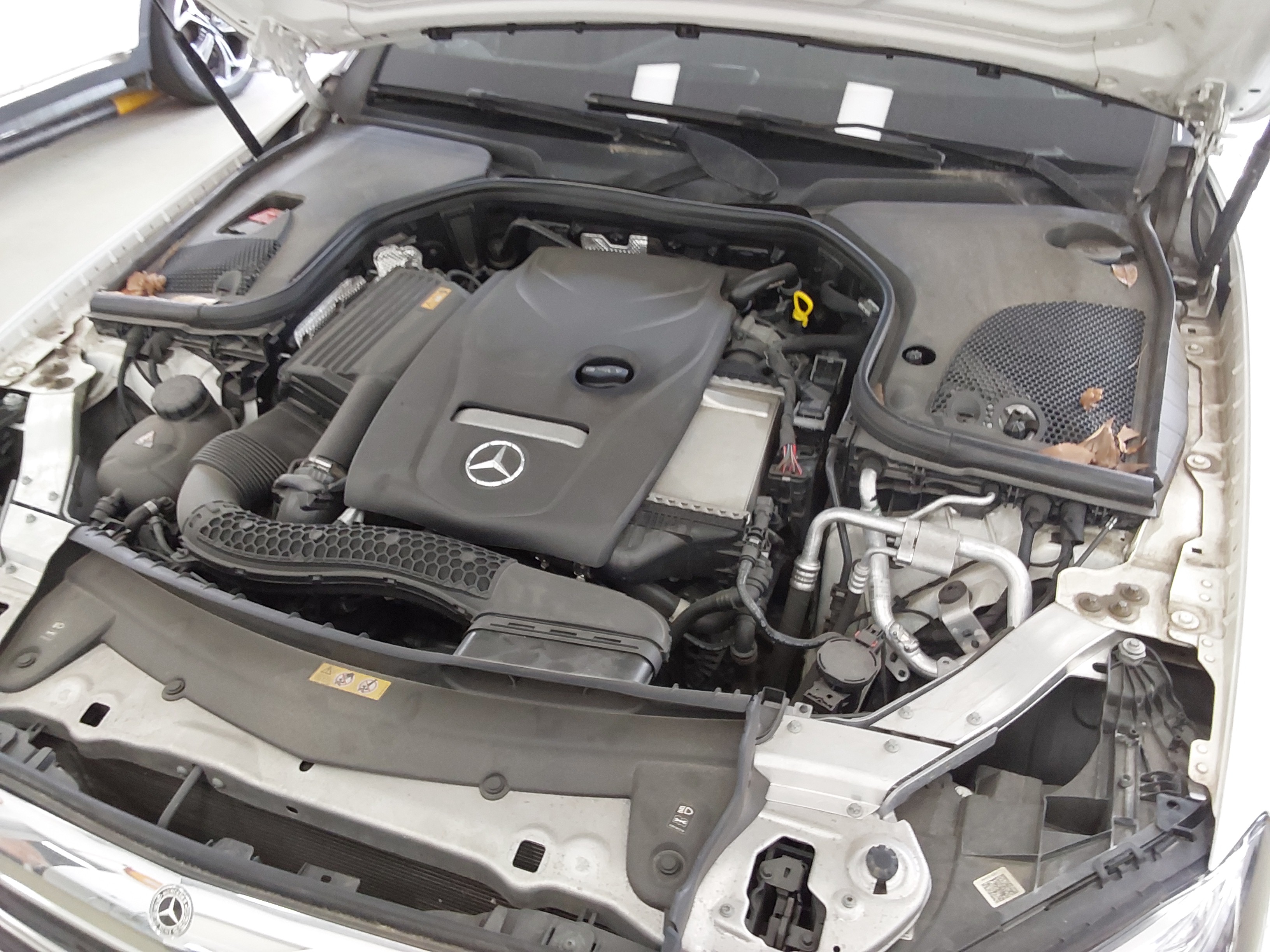 مرسيدس E-CLASS