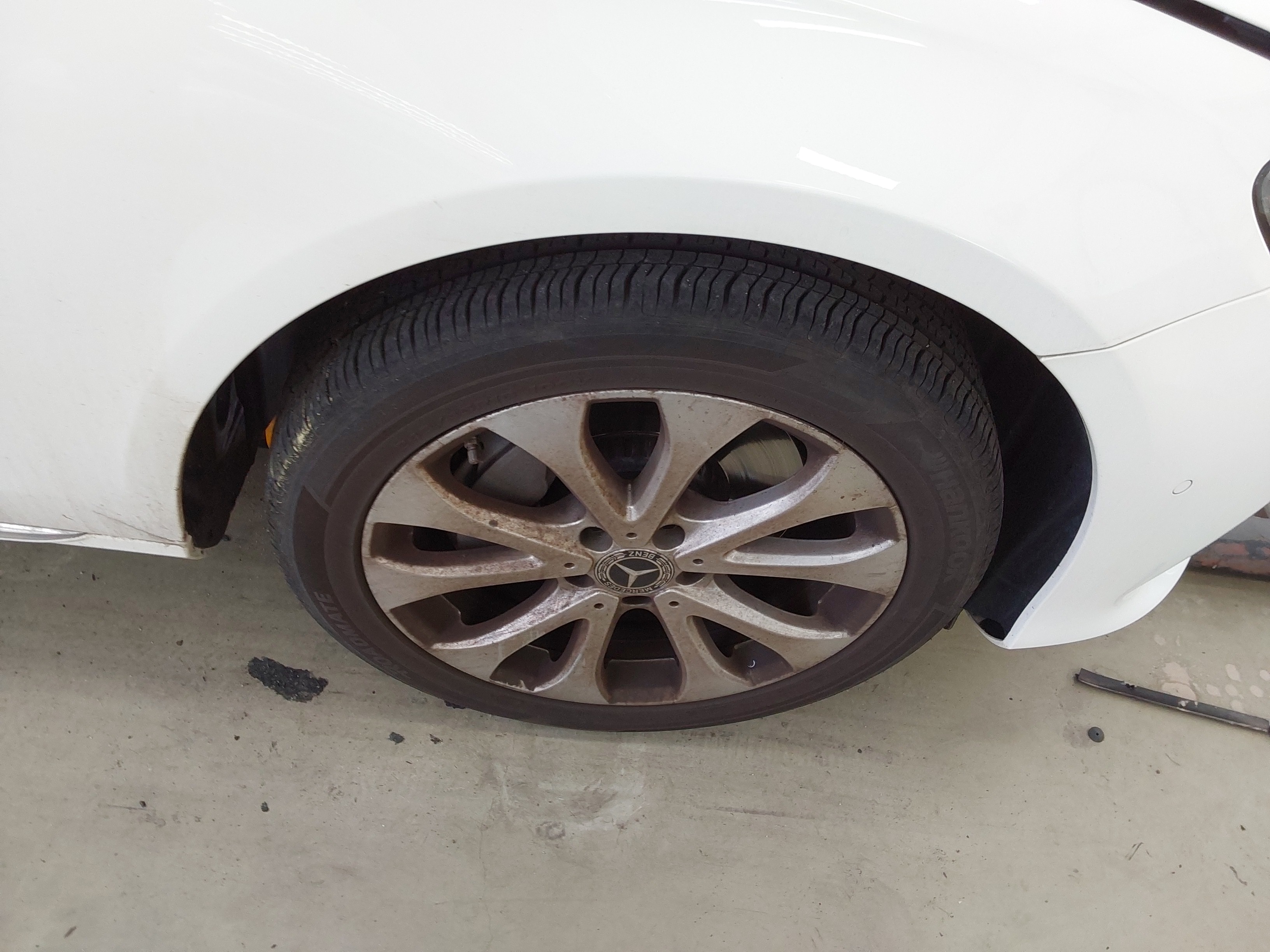 مرسيدس E-CLASS