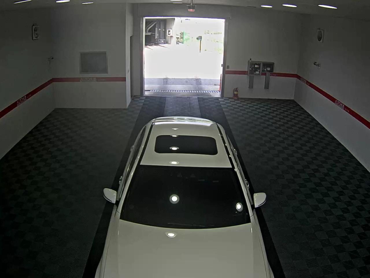 مرسيدس E-CLASS