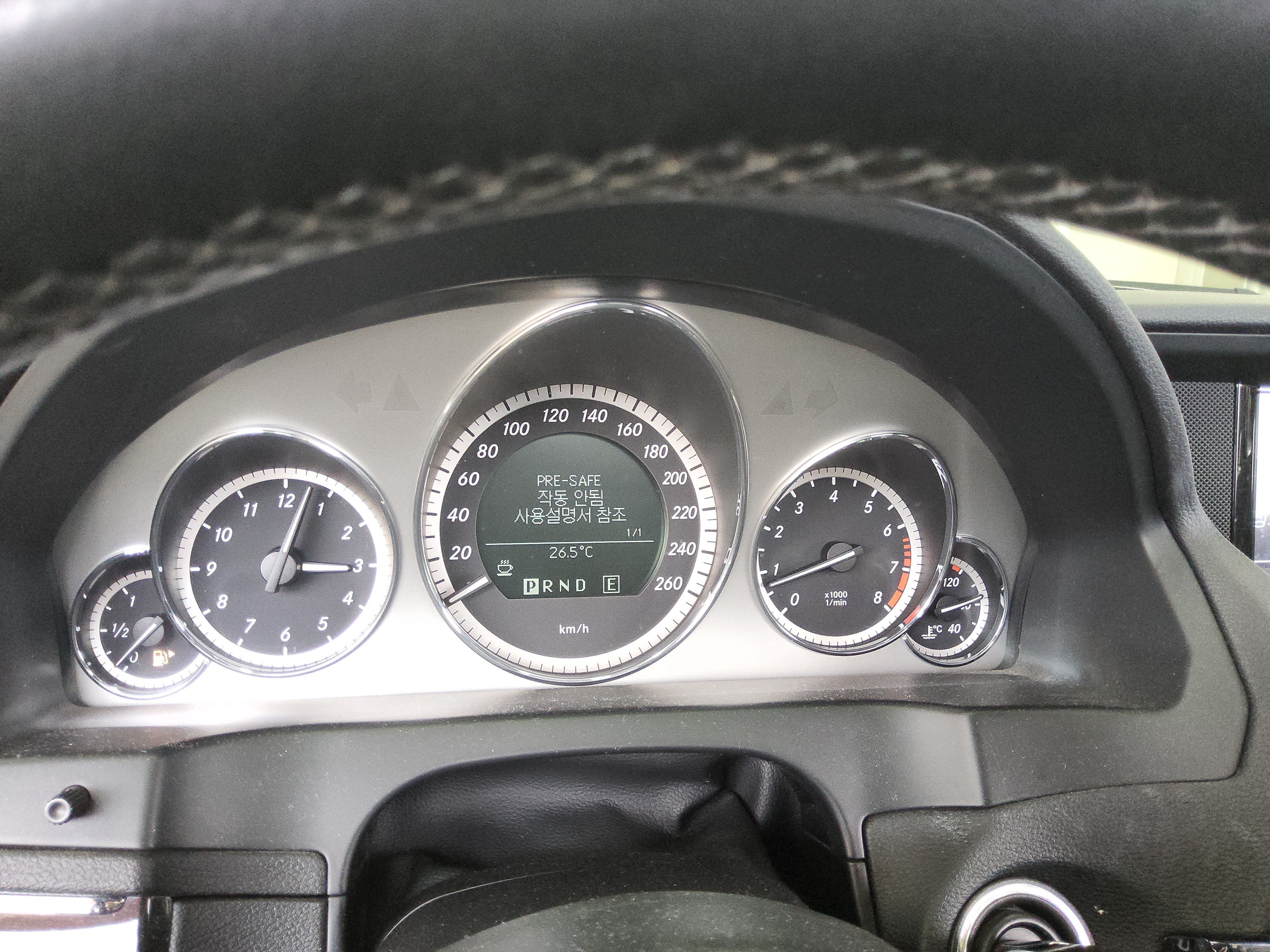 مرسيدس E-CLASS