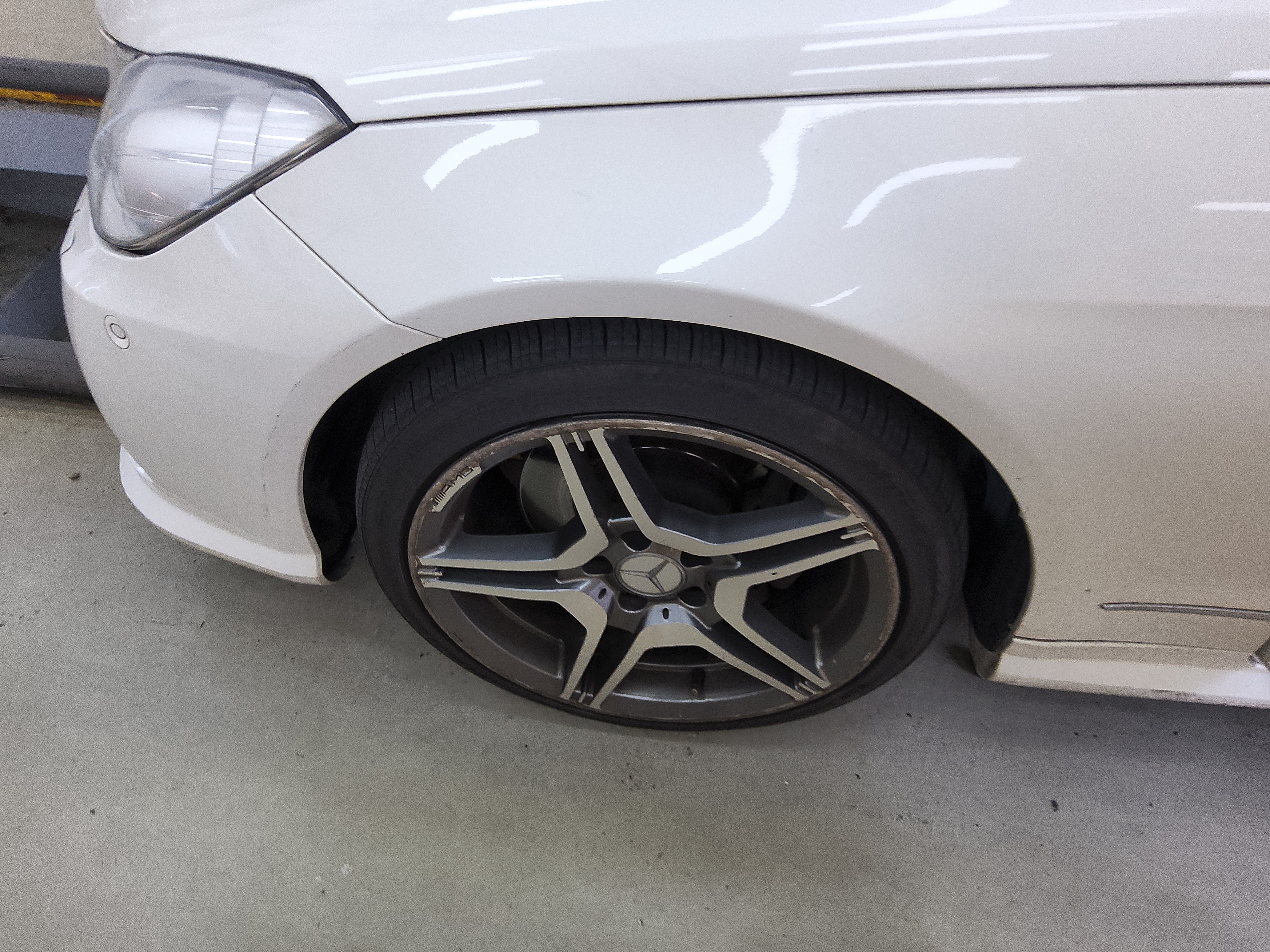 مرسيدس E-CLASS