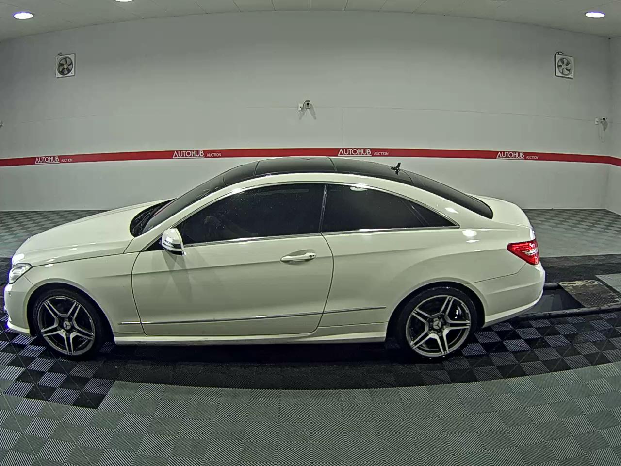 مرسيدس E-CLASS