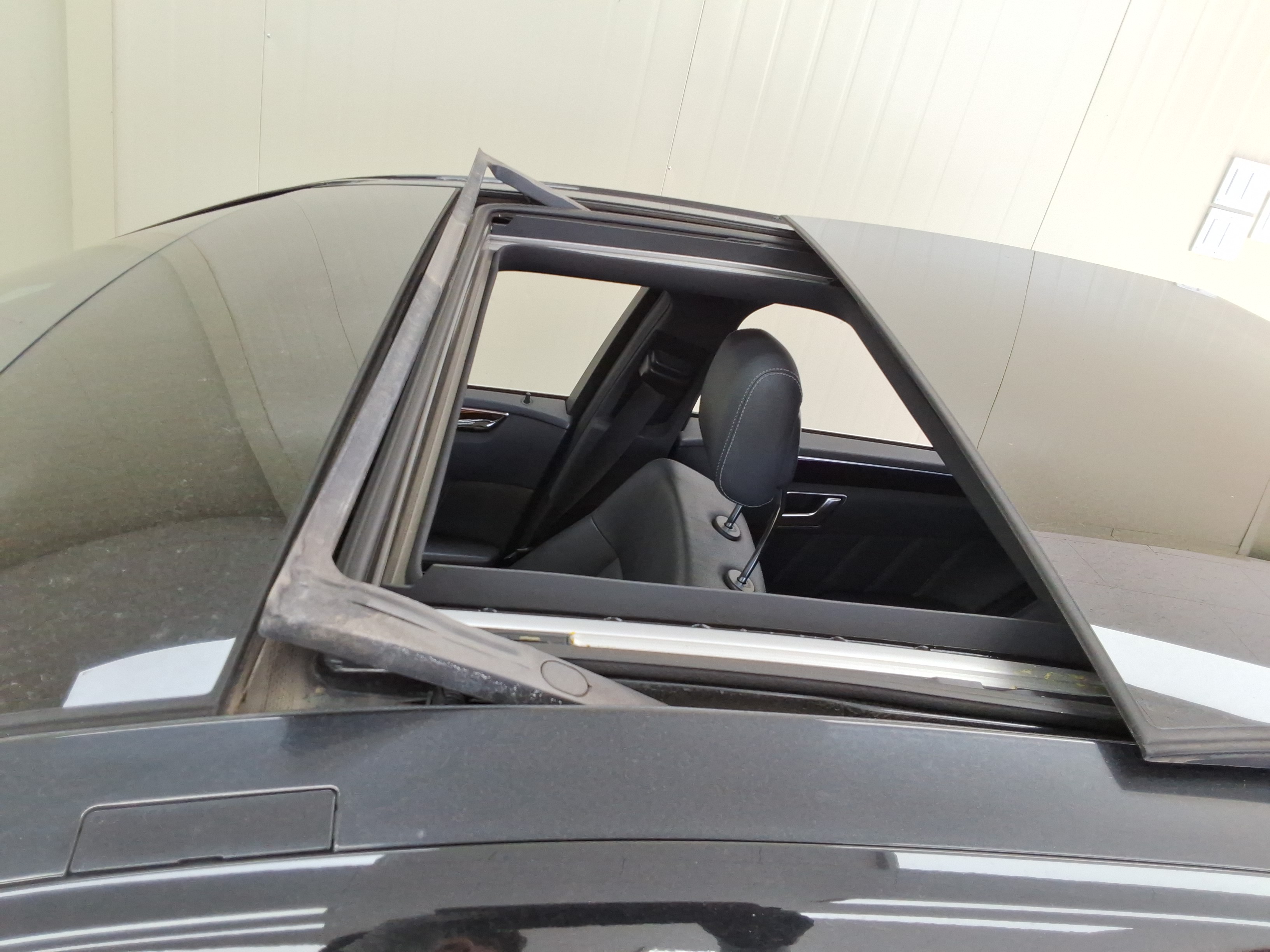 مرسيدس E-CLASS