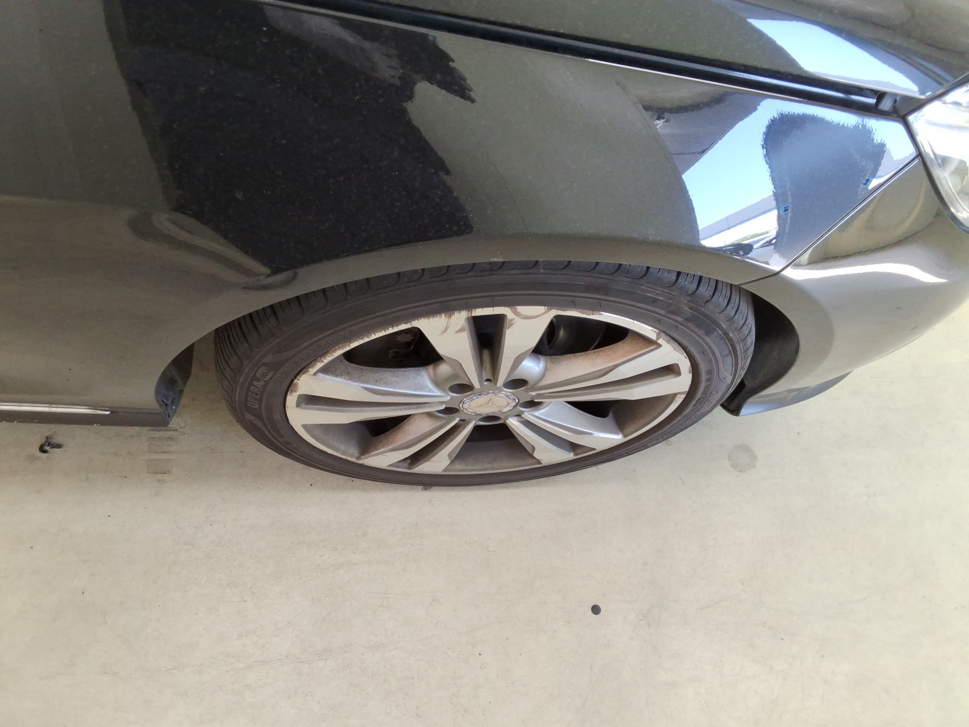 مرسيدس E-CLASS