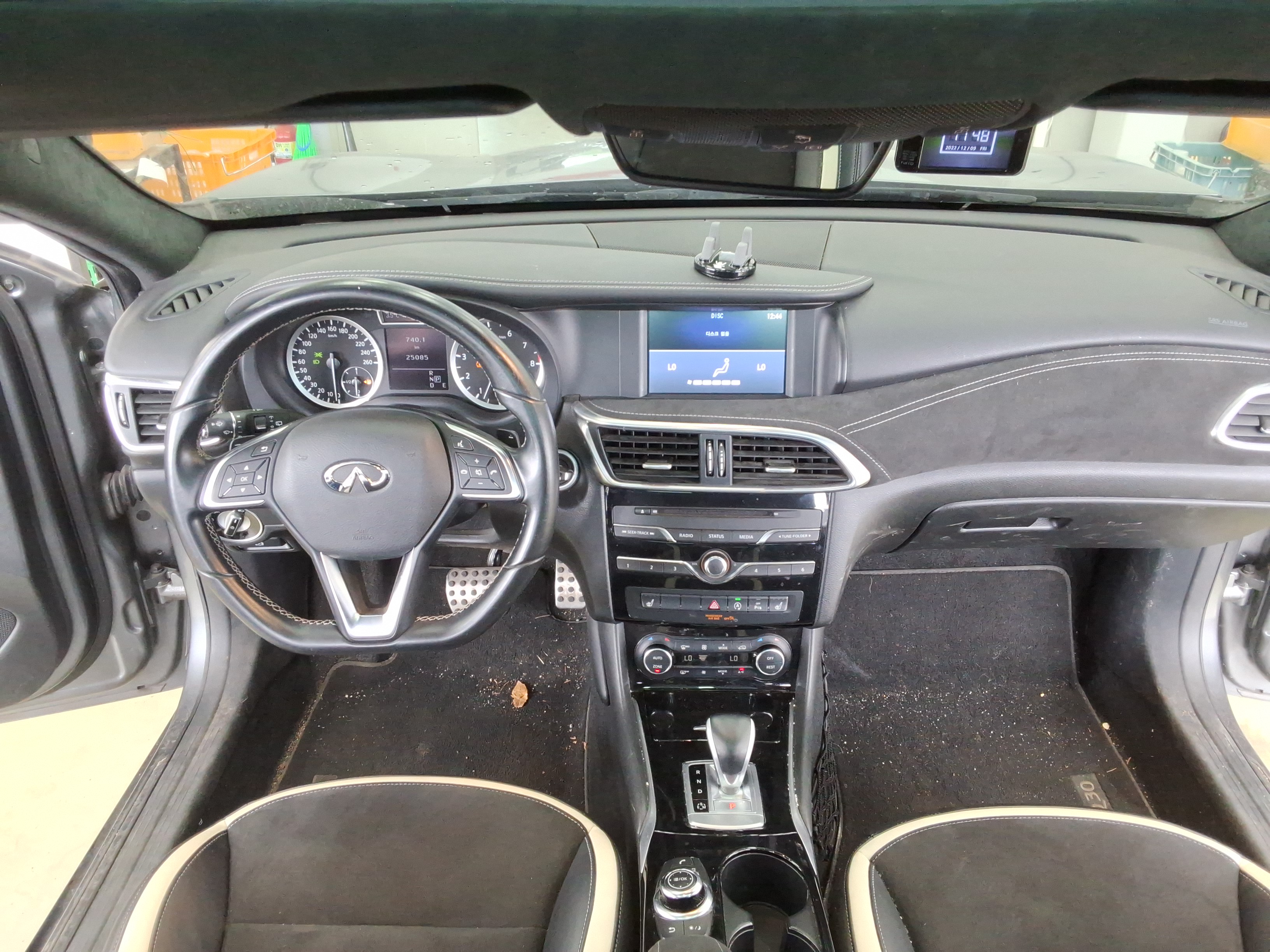 اينفيني Q30