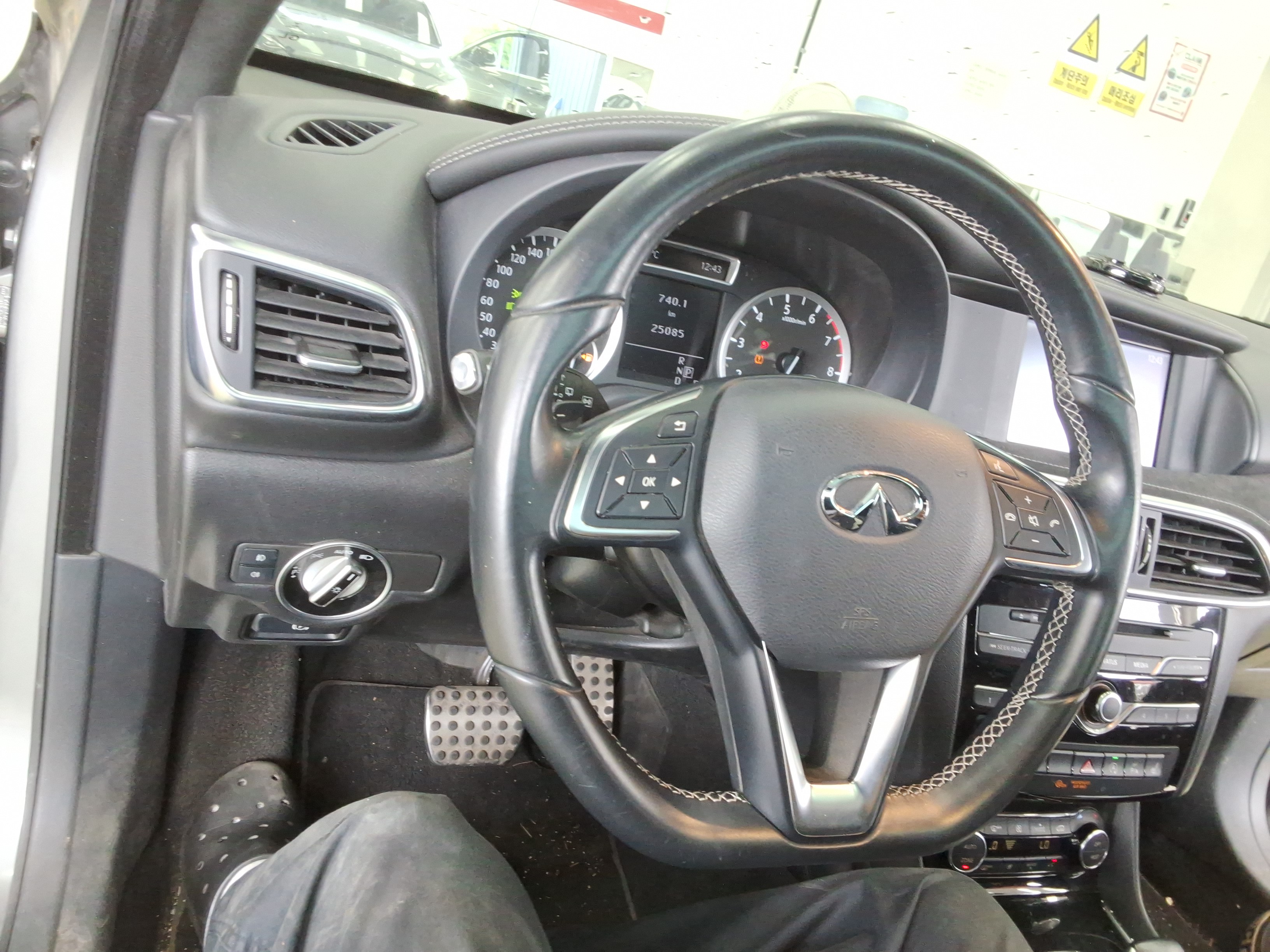 اينفيني Q30