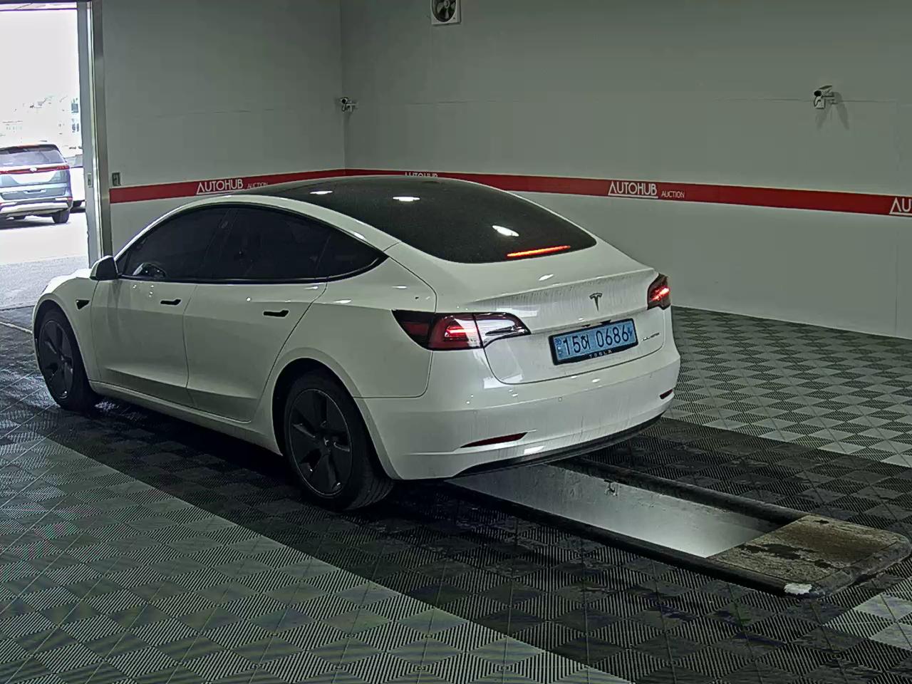 تسلا MODEL 3
