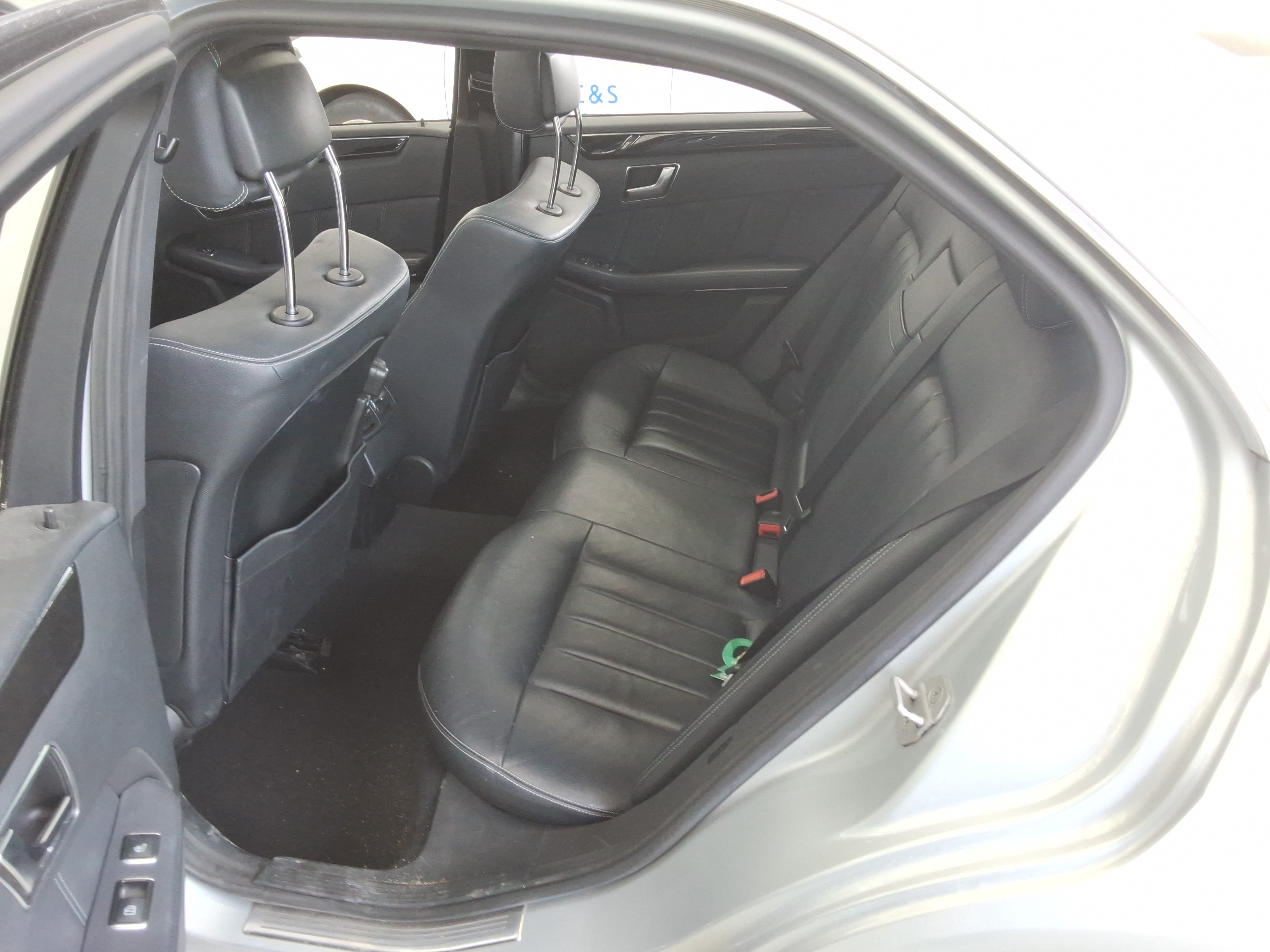 مرسيدس E-CLASS