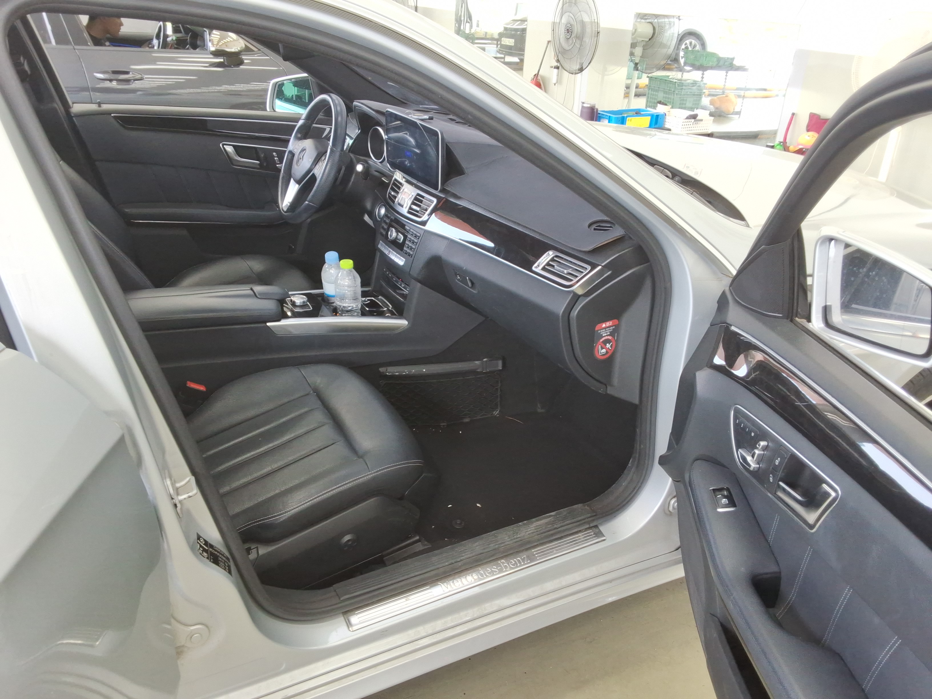 مرسيدس E-CLASS