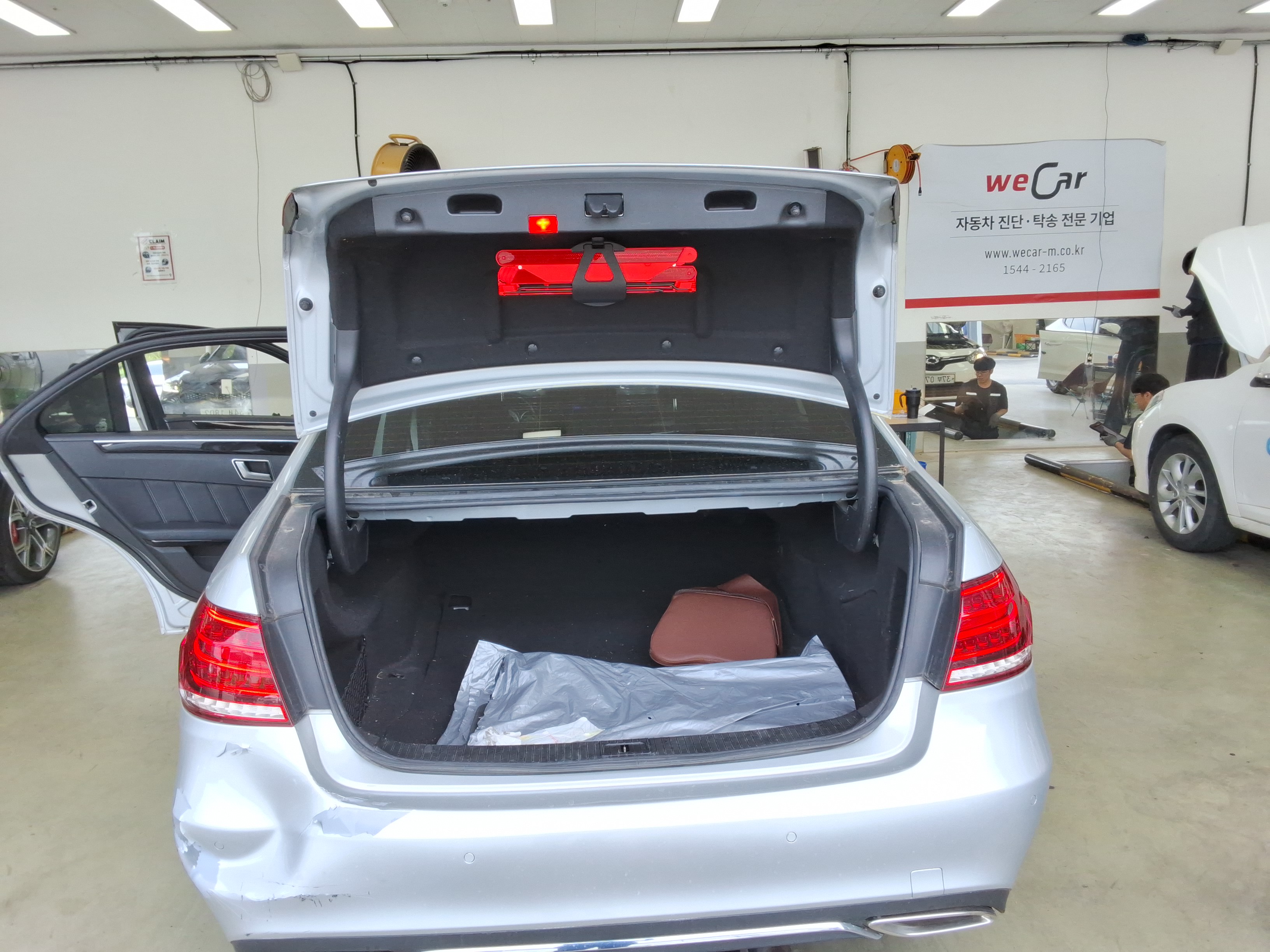 مرسيدس E-CLASS