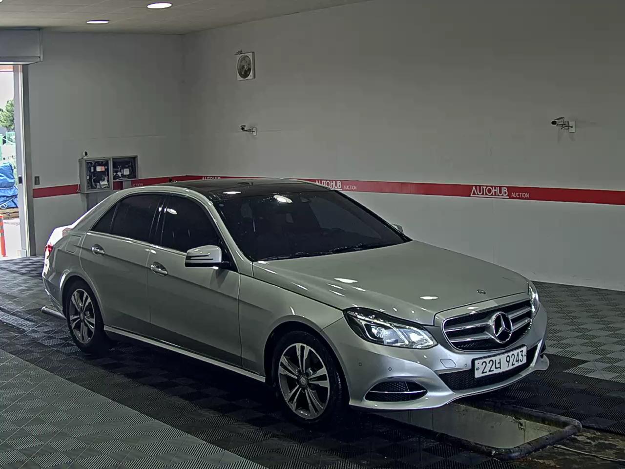 مرسيدس E-CLASS