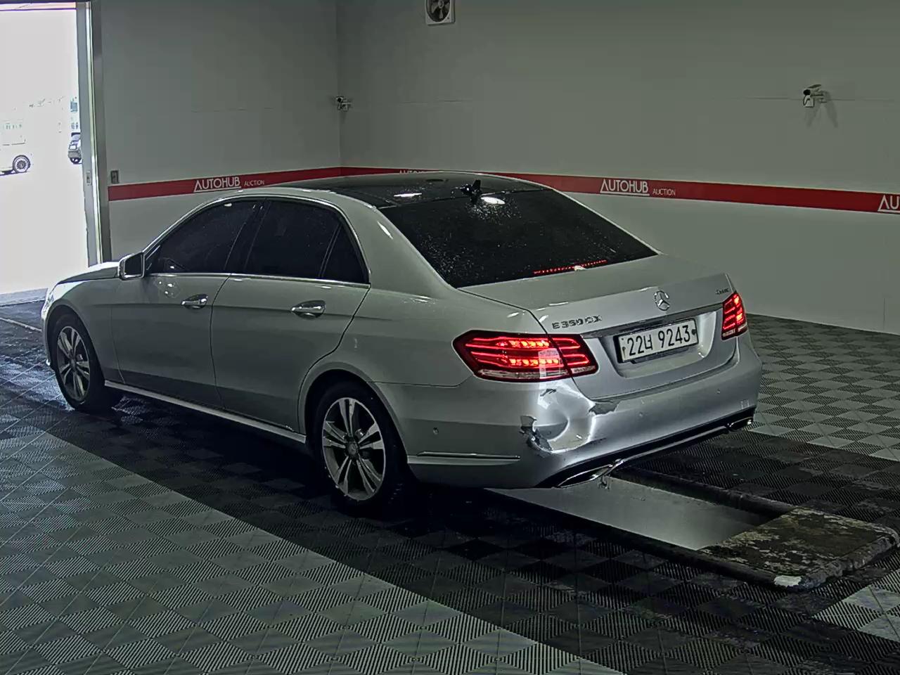 مرسيدس E-CLASS