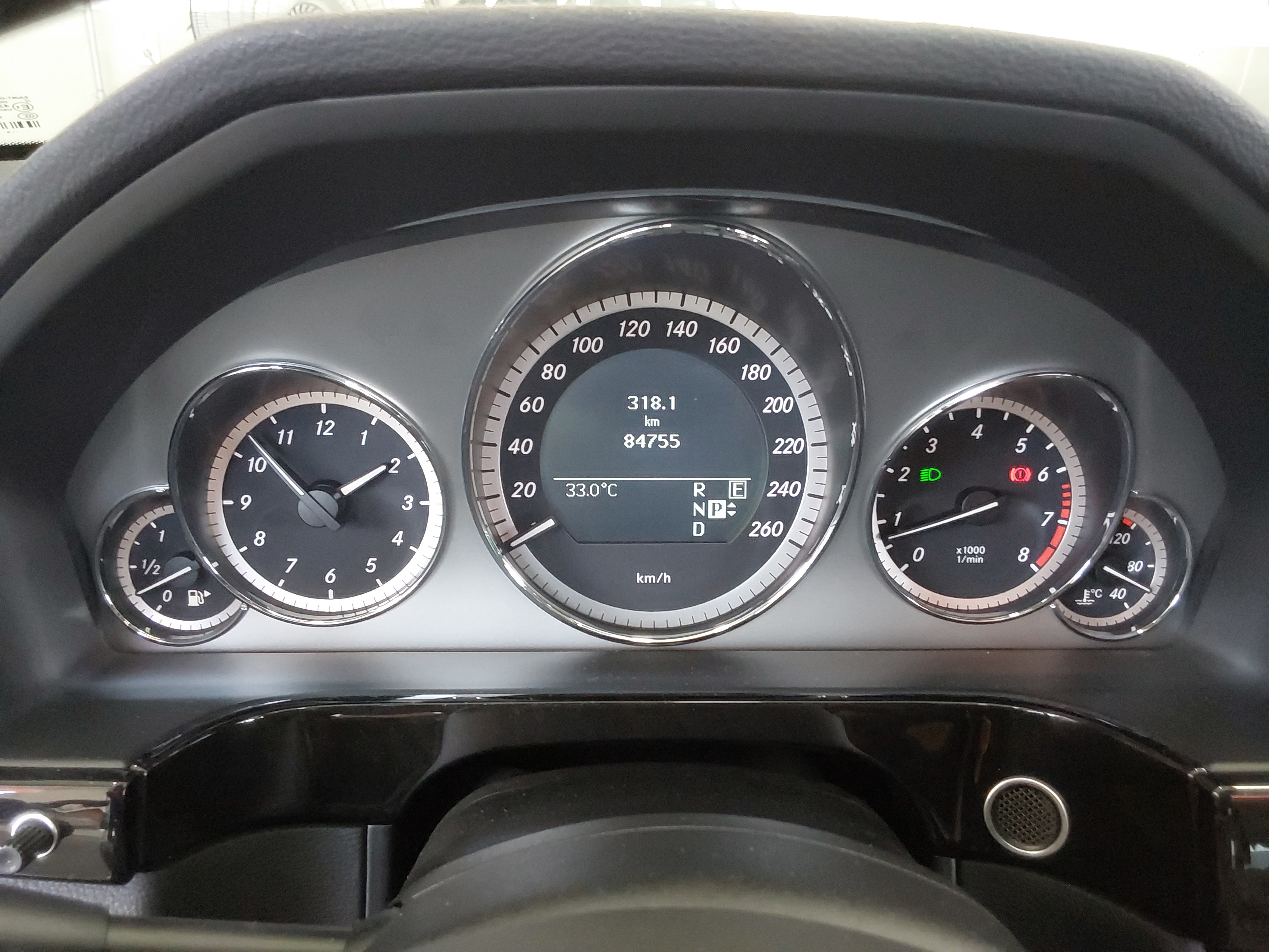 مرسيدس E-CLASS