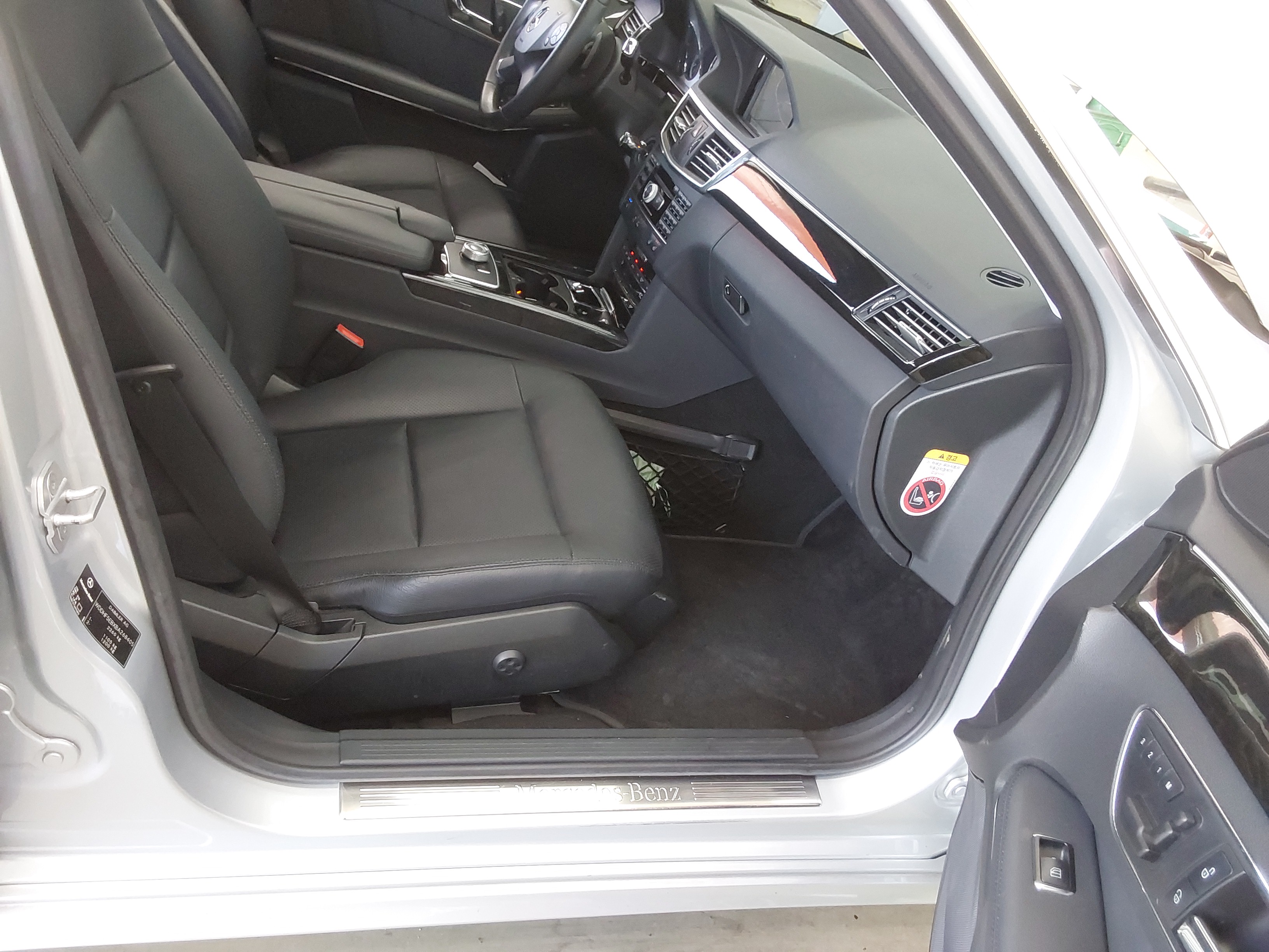 مرسيدس E-CLASS