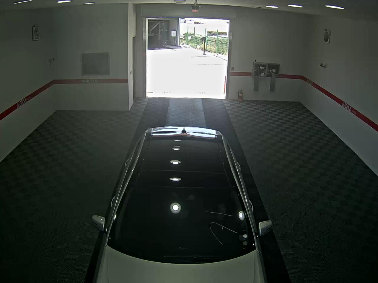 مرسيدس E-CLASS