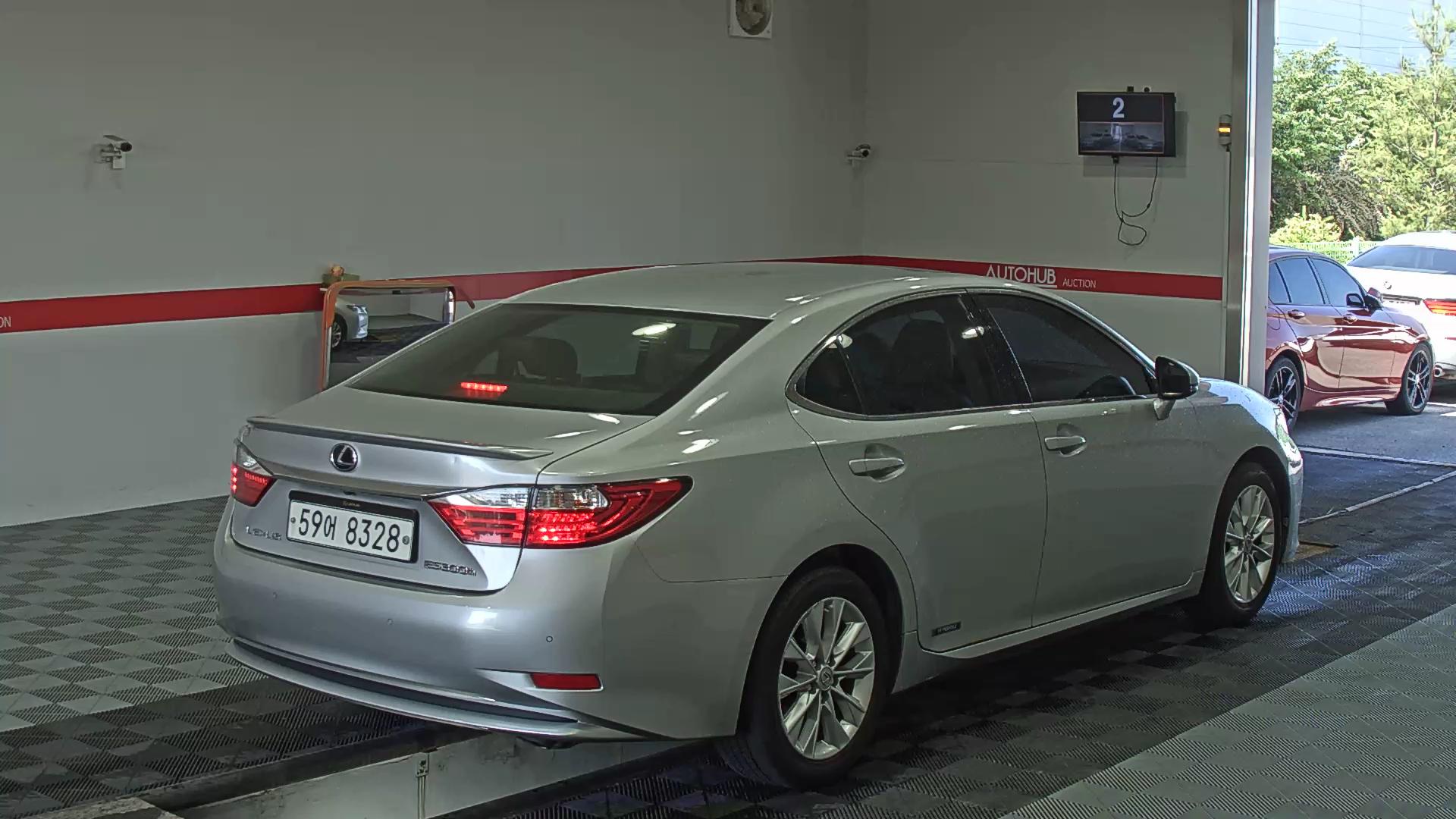 لكسز ES300h