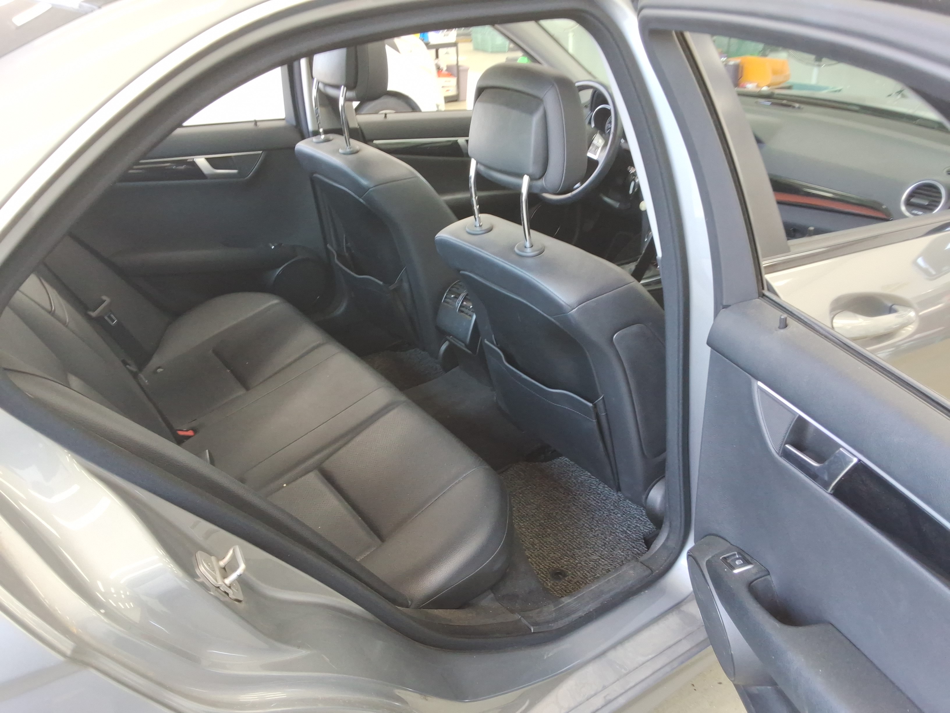 مرسيدس C-CLASS