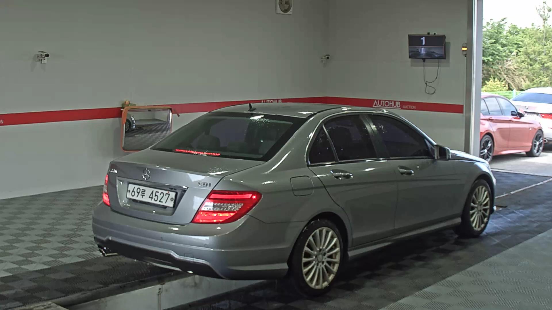 مرسيدس C-CLASS
