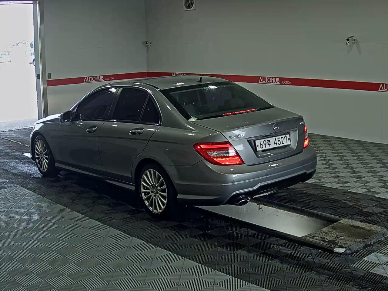مرسيدس C-CLASS