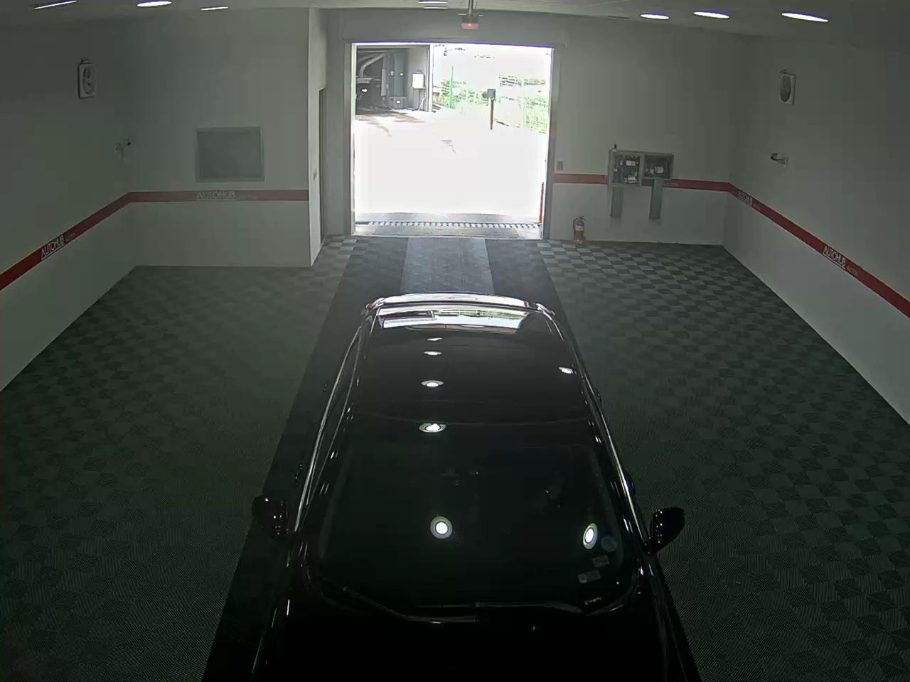 جاقوار XJ