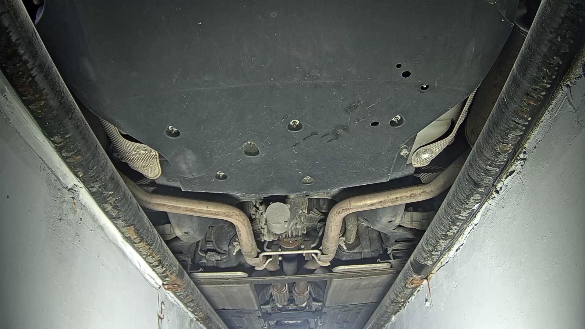 جاقوار XJ