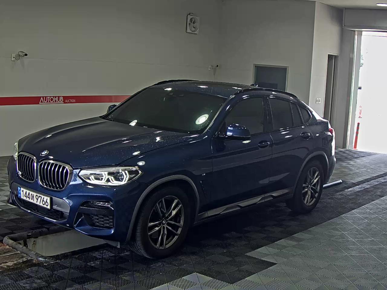 بي إم دبليو - X4 (2021)