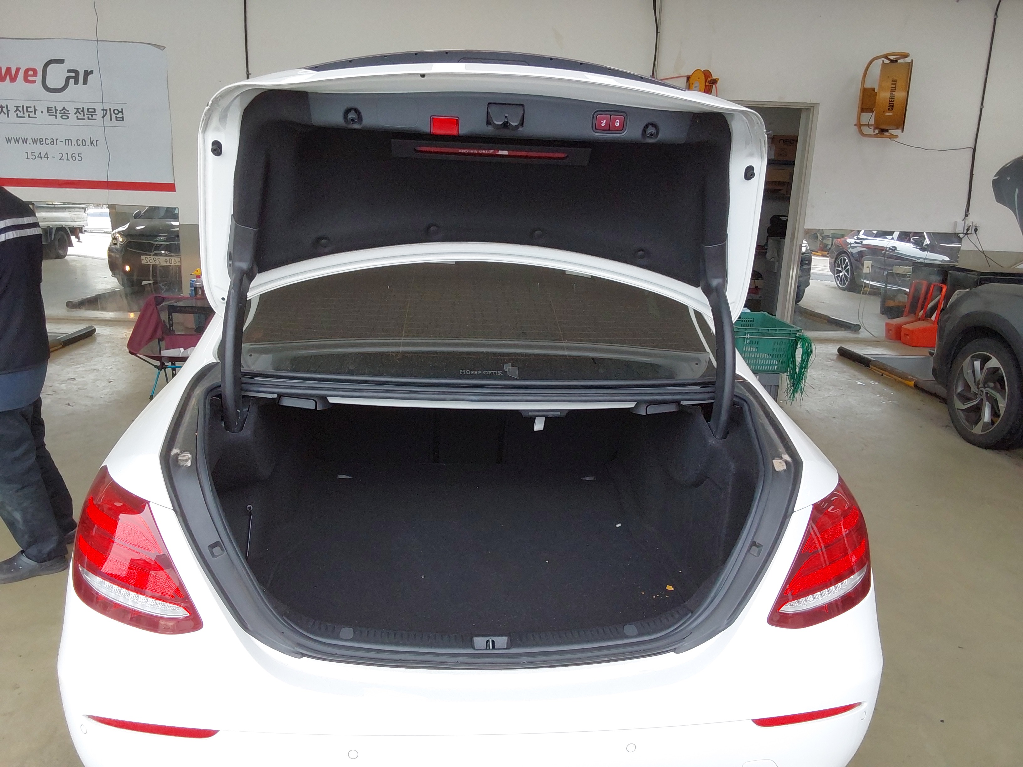 مرسيدس E-CLASS