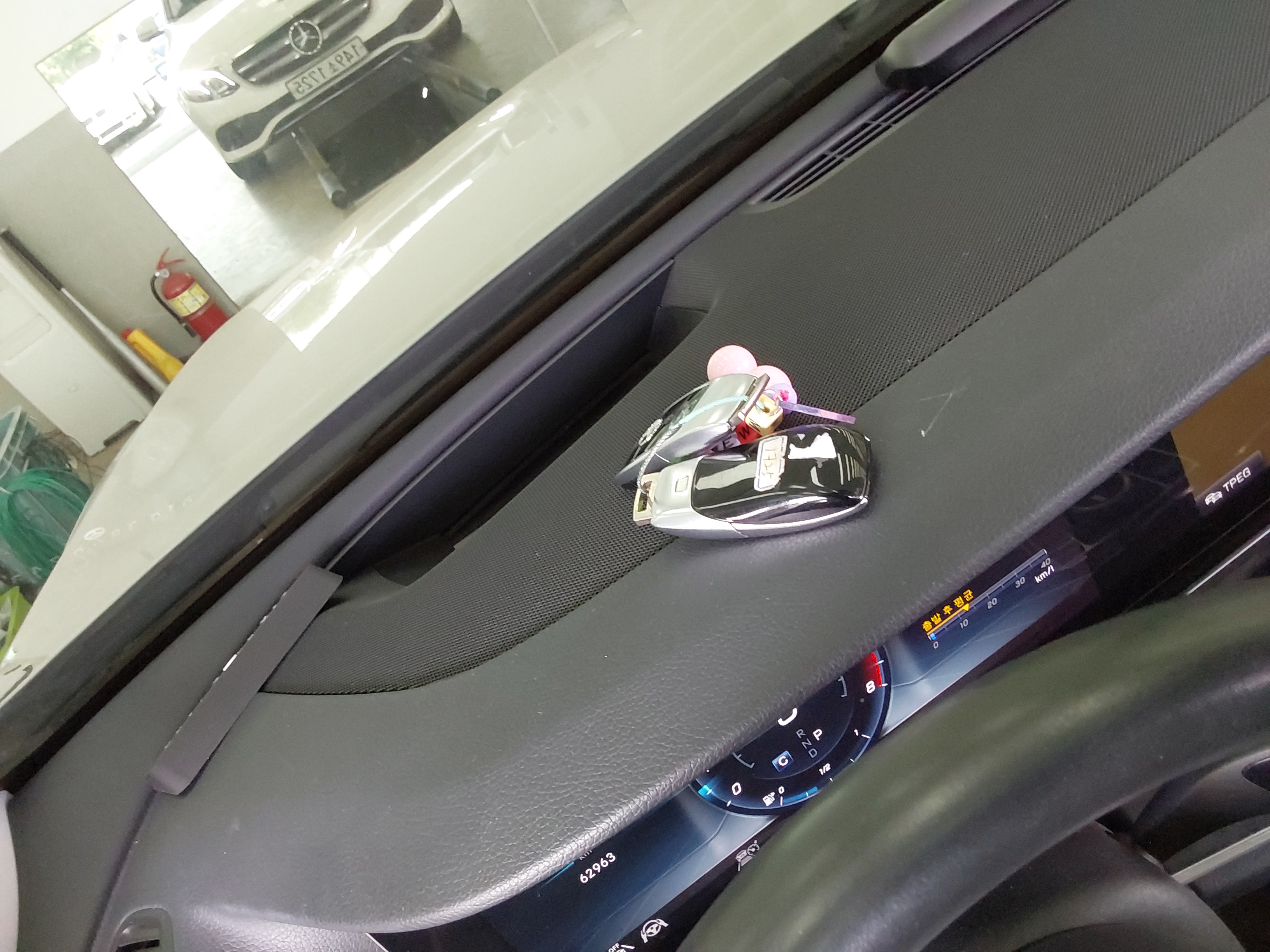 مرسيدس E-CLASS