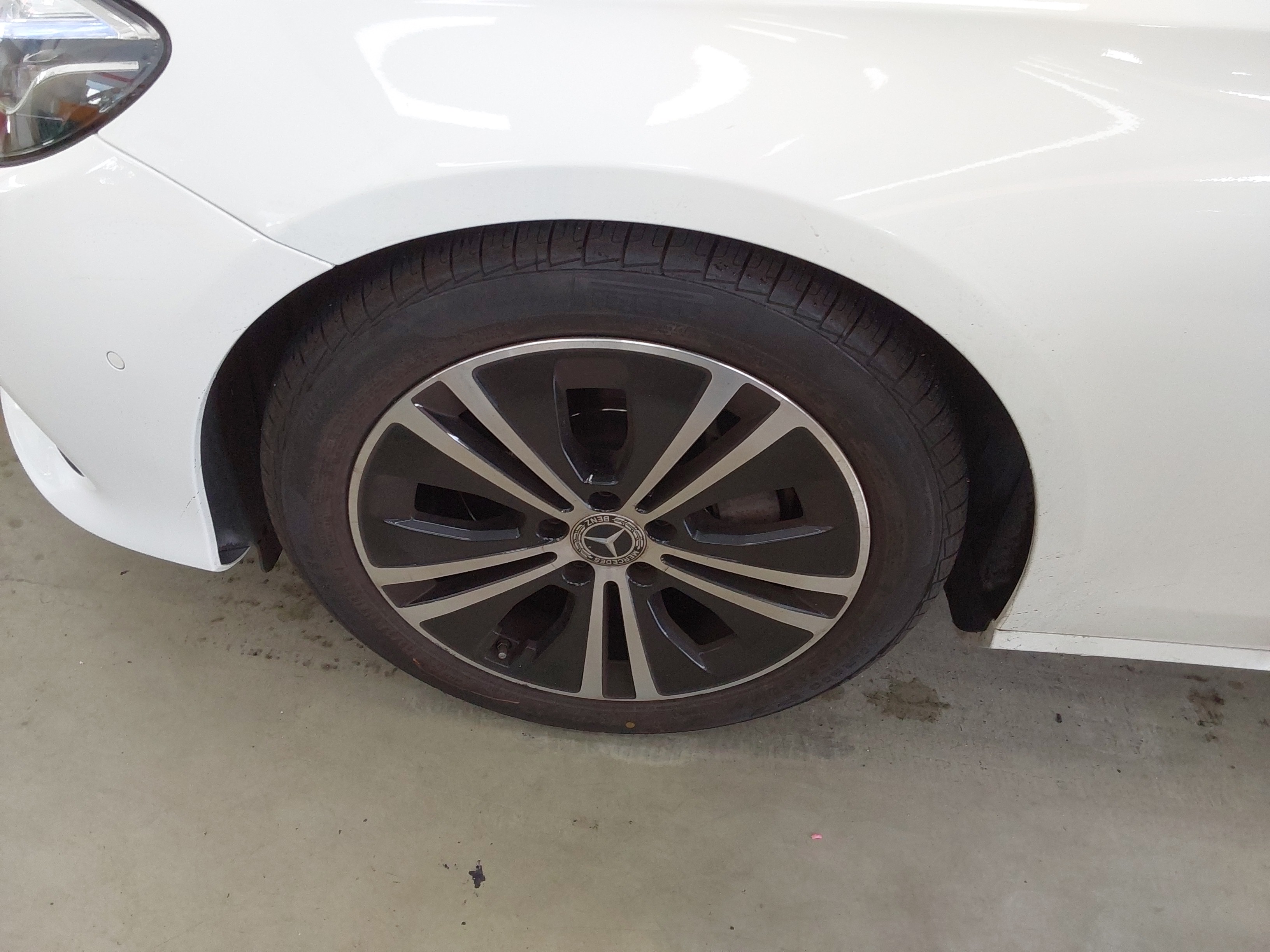 مرسيدس E-CLASS