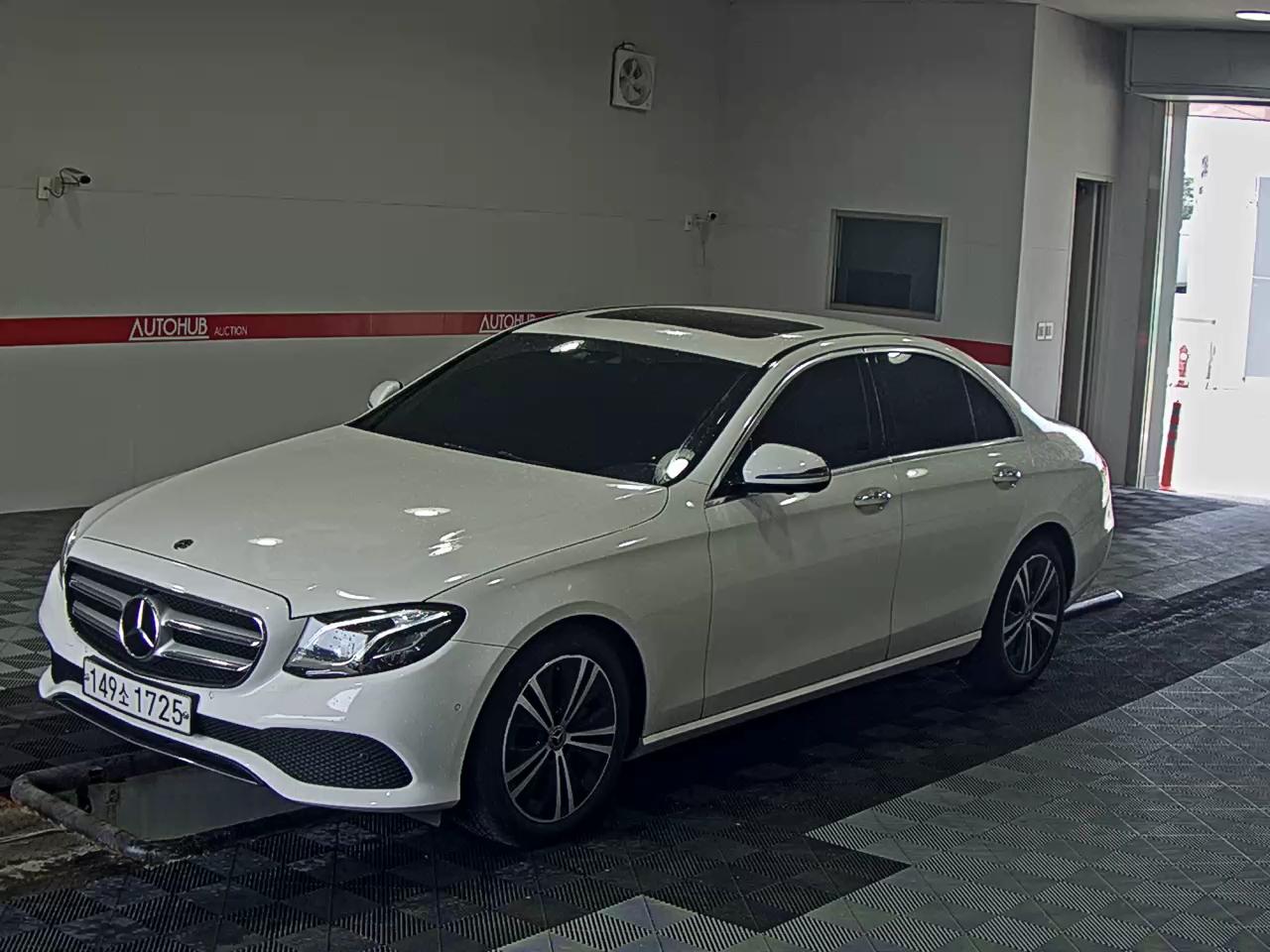 مرسيدس E-CLASS