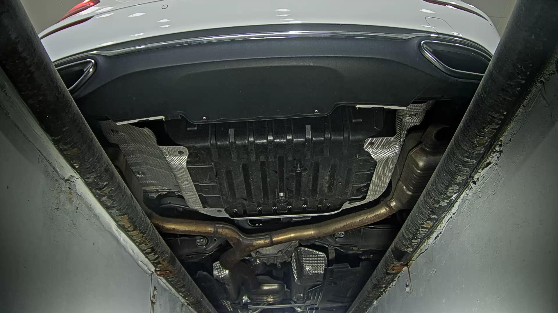 مرسيدس E-CLASS