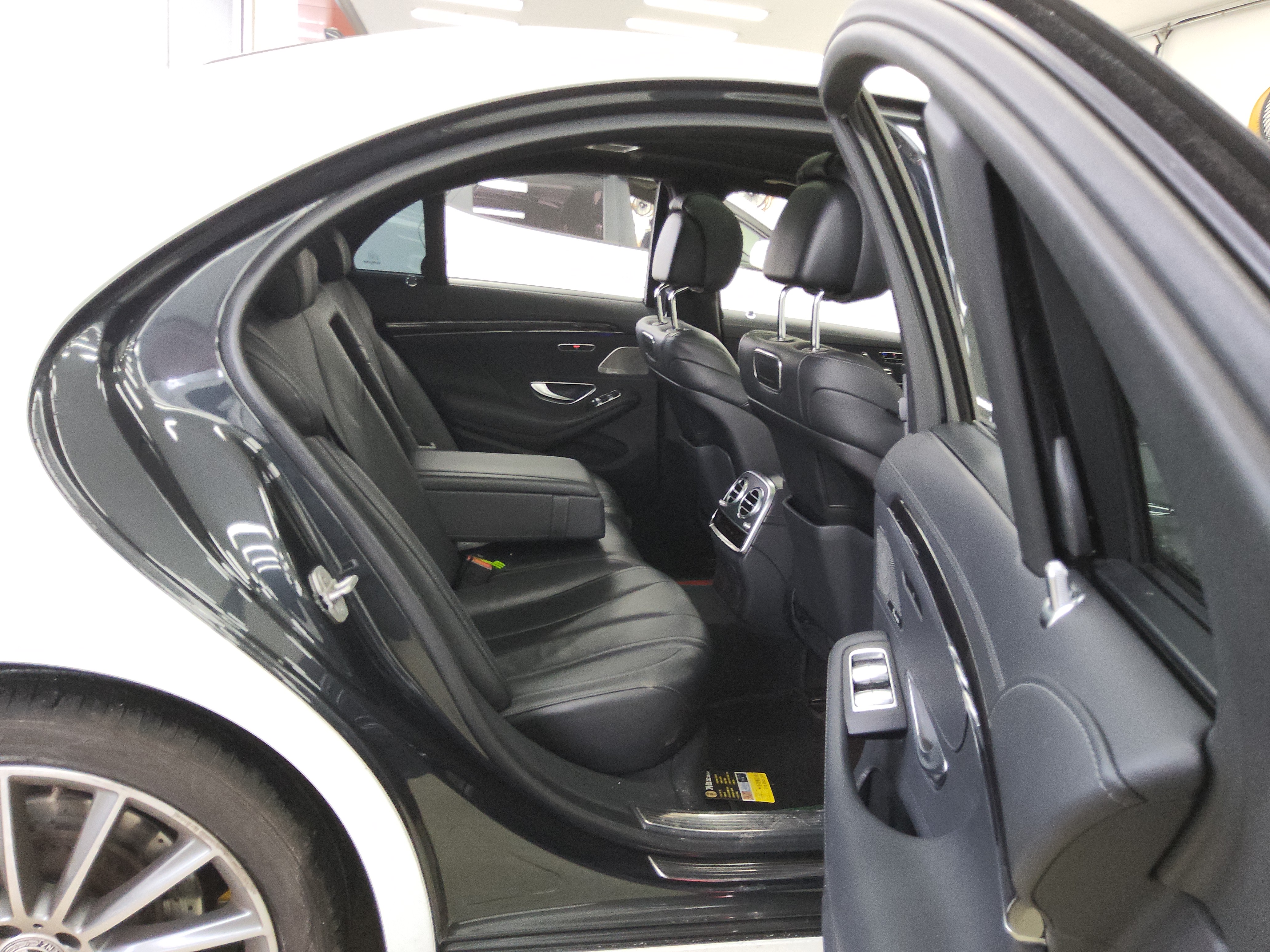 مرسيدس S-CLASS