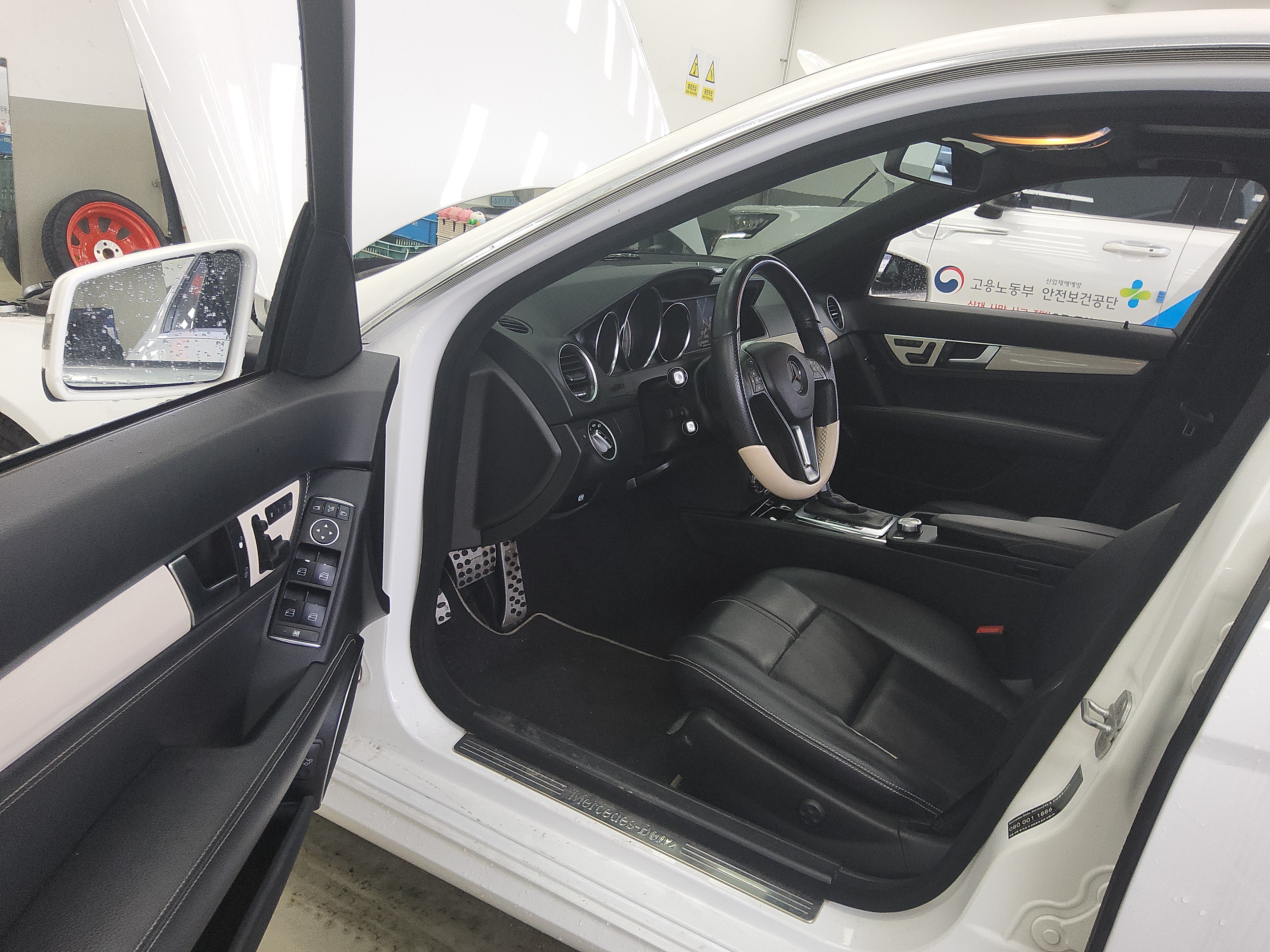 مرسيدس C-CLASS