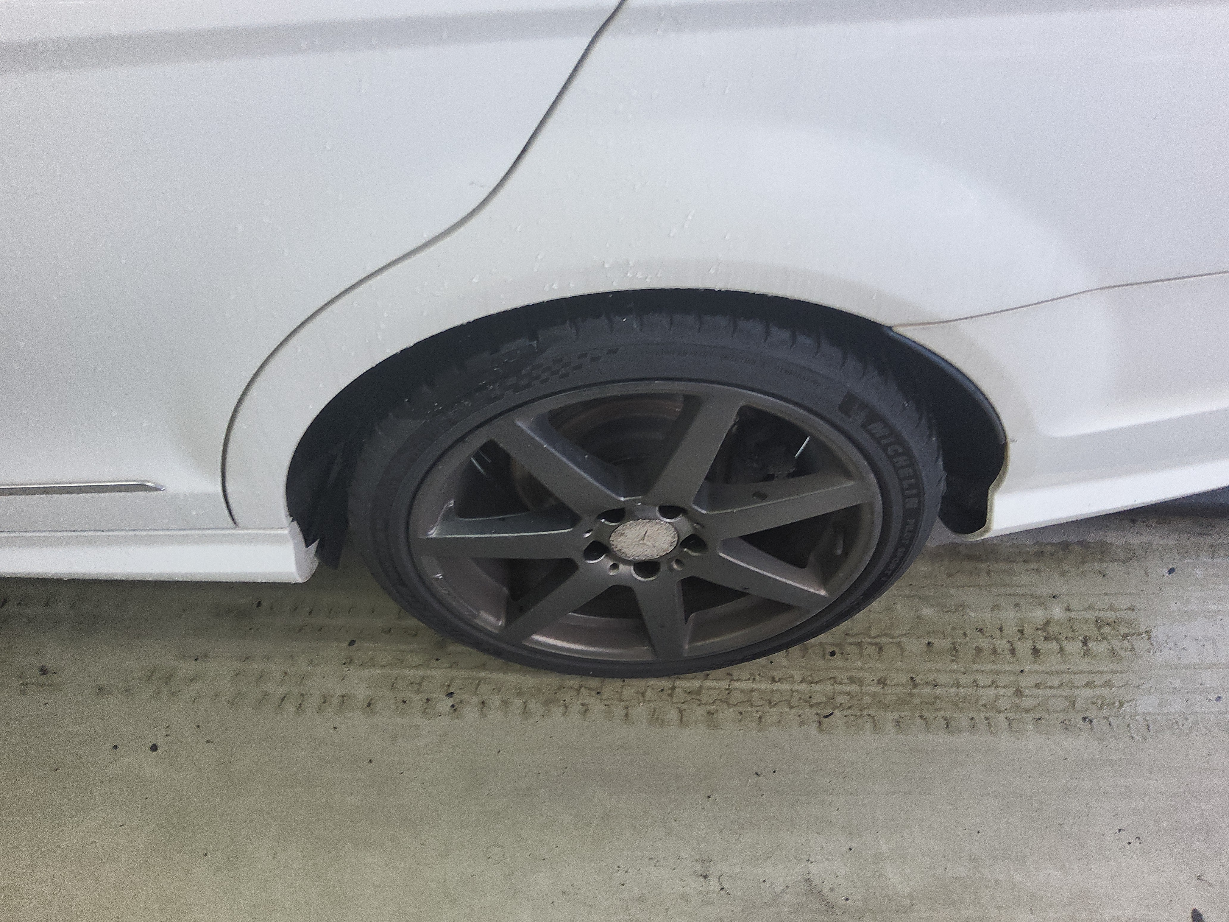 مرسيدس C-CLASS
