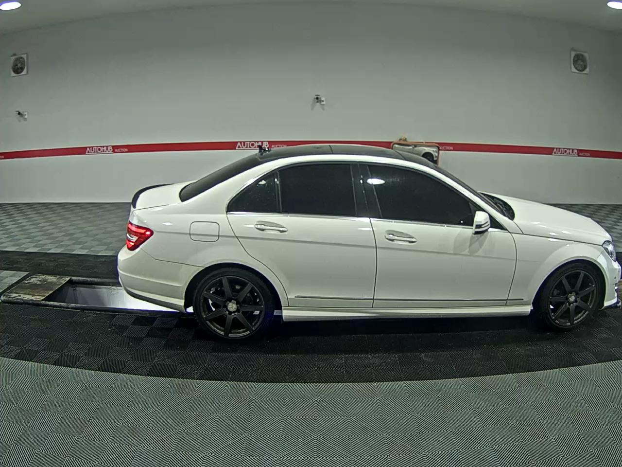 مرسيدس C-CLASS