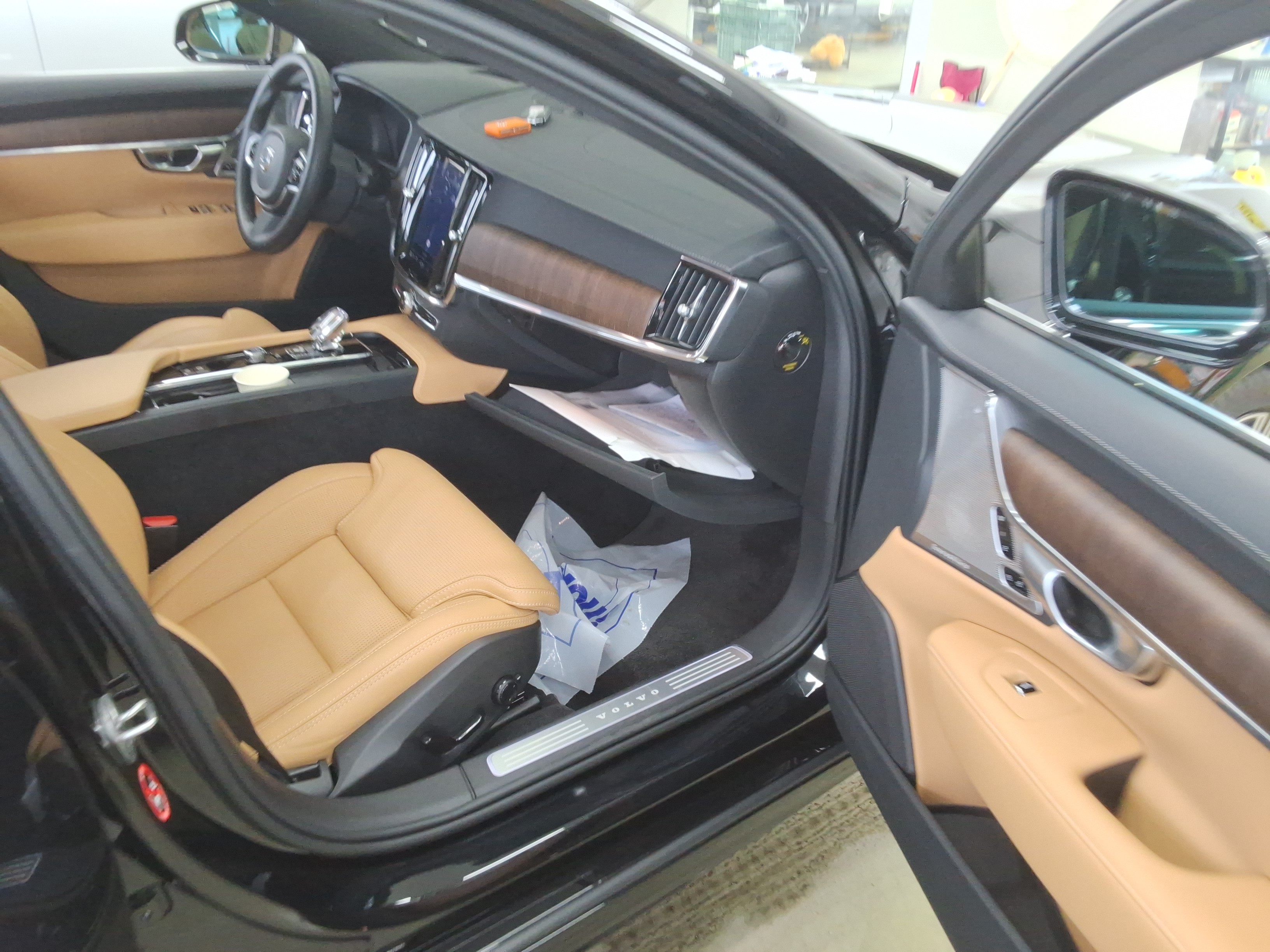 فولفو S90